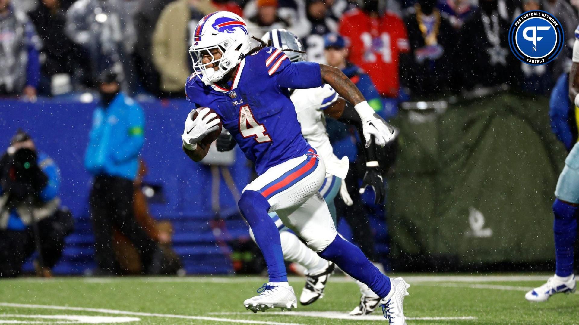 Buffalo Bills running back James Cook (4) heads for the end zone.