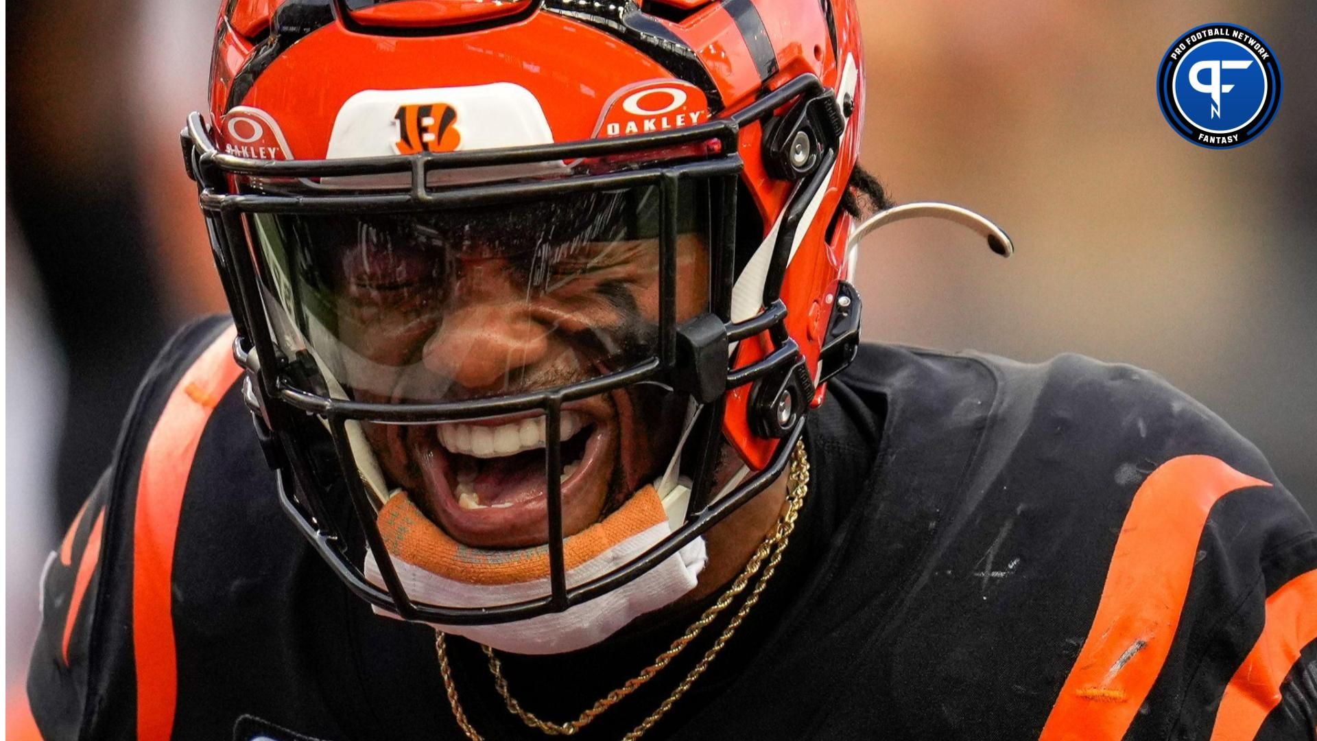 Cincinnati Bengals running back Joe Mixon (28) celebrates a touchdown run in the fourth quarter of the NFL Week 15 game between the Cincinnati Bengals and the Minnesota Vikings.