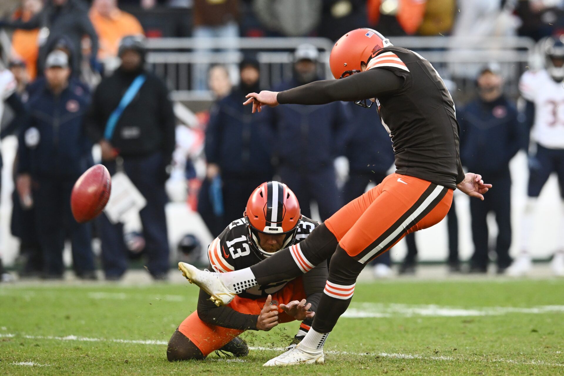 Cleveland Browns place kicker Dustin Hopkins (7) kicks a field goal during the fourth quarter against the Chicago Bears at Cleveland Browns Stadium.