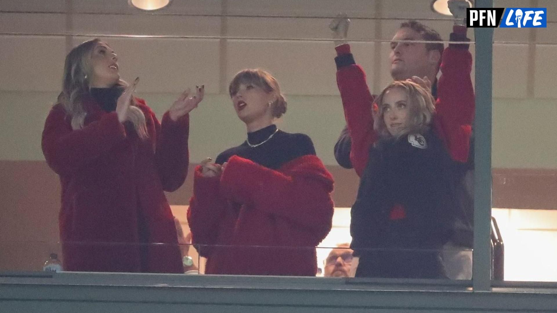 Pop star Taylor Swift (center) and Brittany Mahomes (right) watch a game between the Green Bay Packers and Kansas City Chiefs.