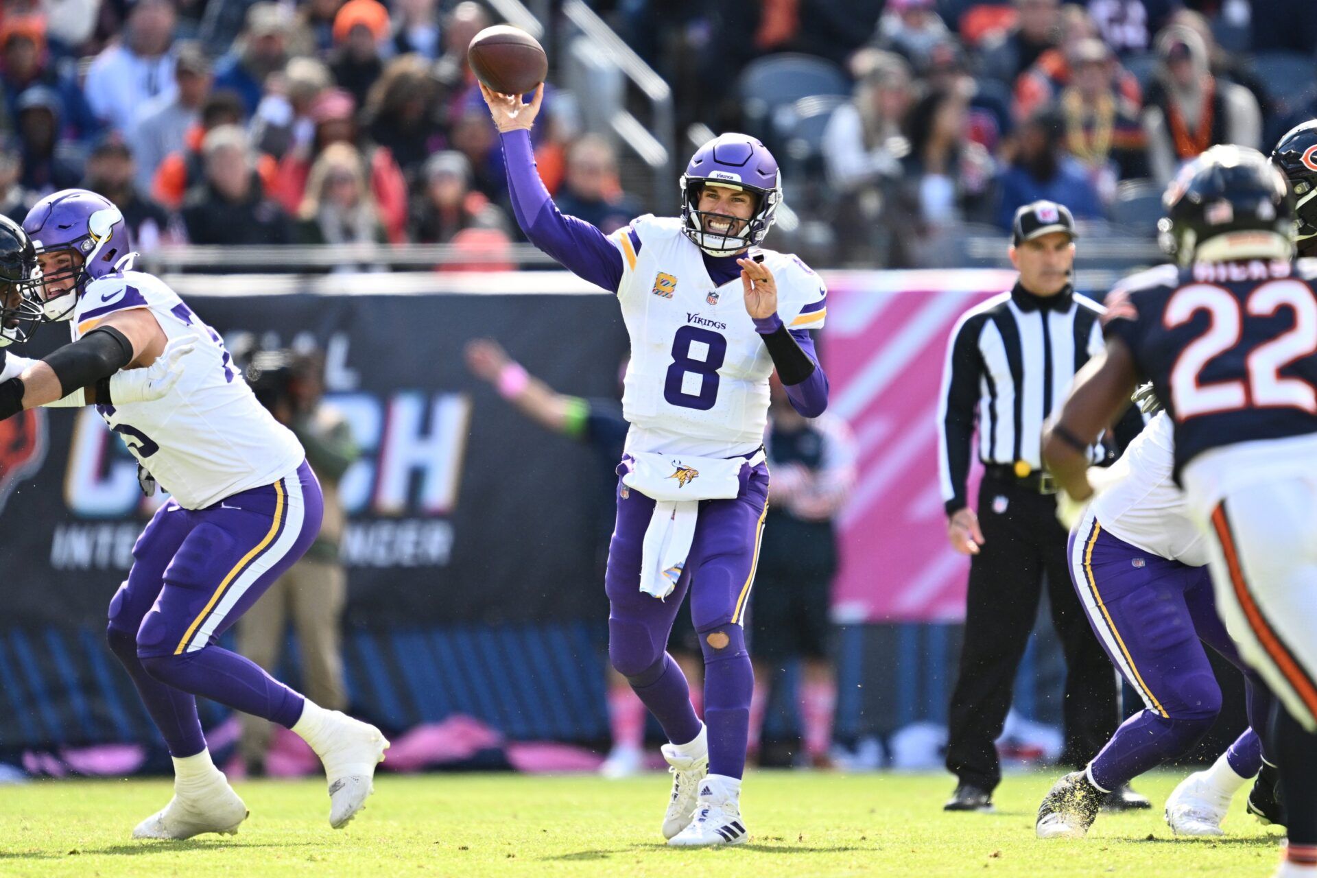 Minnesota Vikings QB Kirk Cousins (8) throws a pass against the Chicago Bears.