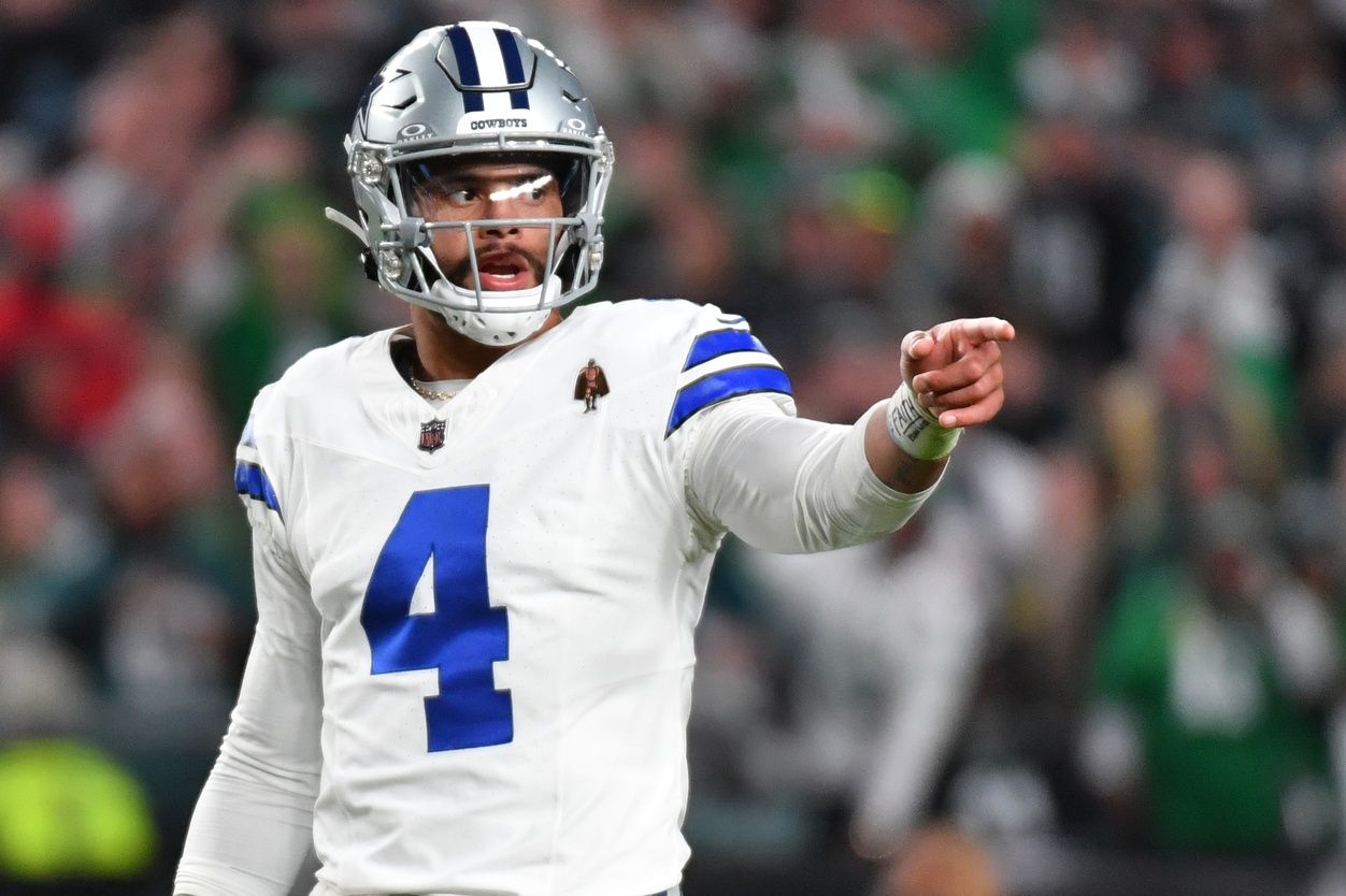 Dallas Cowboys quarterback Dak Prescott (4) during the fourth quarter against the Philadelphia Eagles at Lincoln Financial Field.