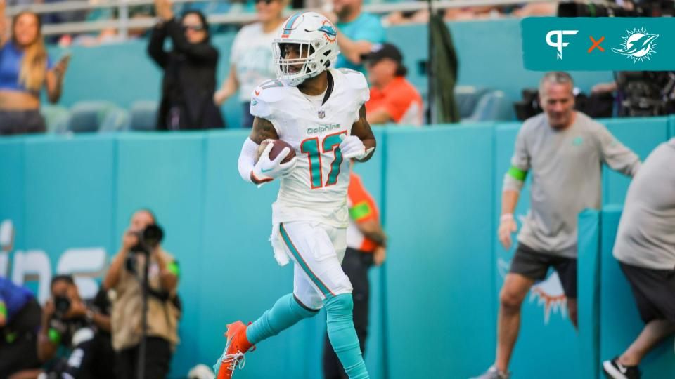 Miami Dolphins wide receiver Jaylen Waddle (17) scores a touchdown against the New York Jets during the second quarter at Hard Rock Stadium.