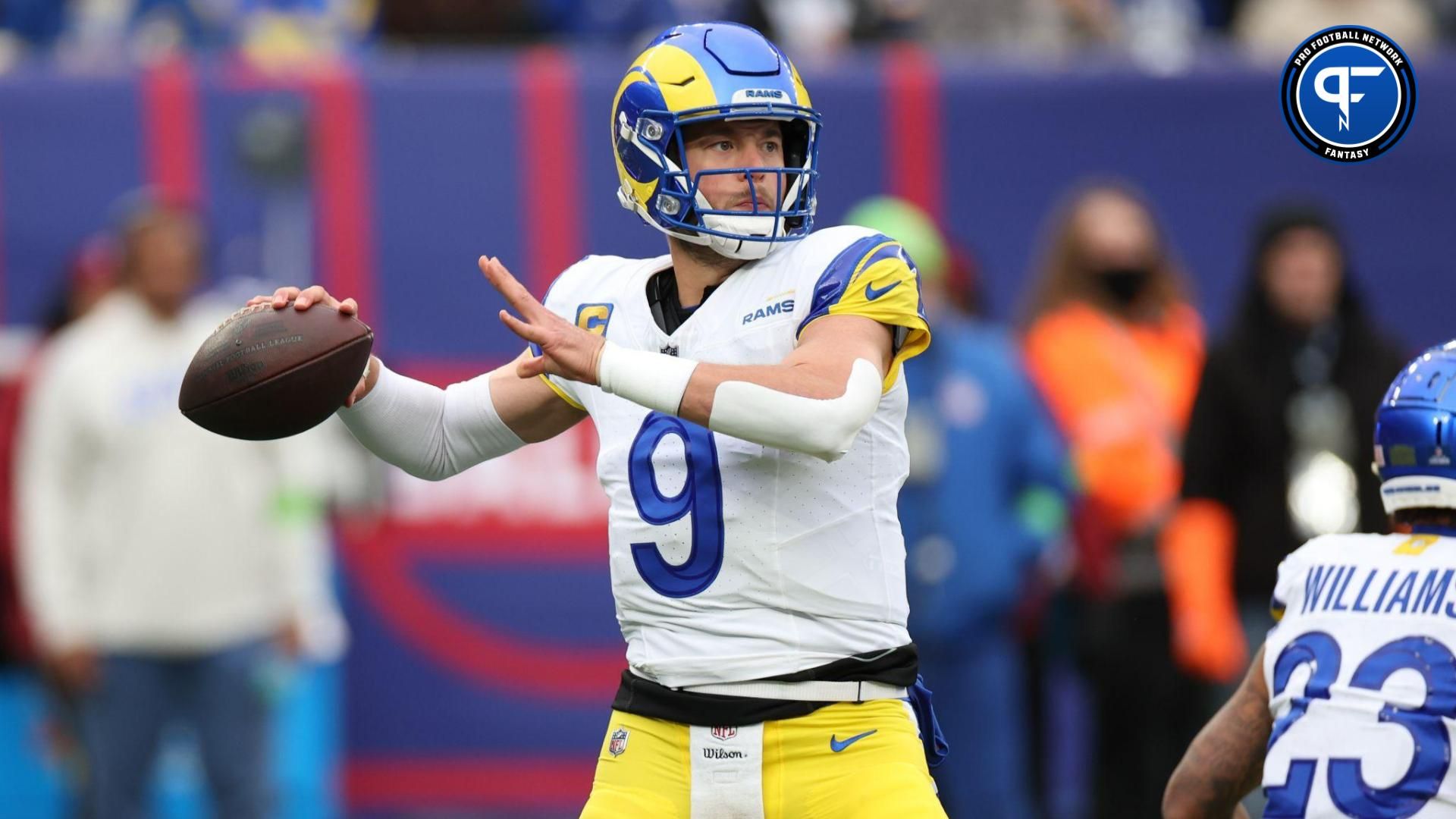 Los Angeles Rams quarterback Matthew Stafford (9) throws the ball during the first half against the New York Giants at MetLife Stadium.