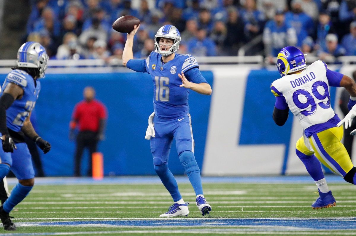 Detroit Lions quarterback Jared Goff looks to pass the ball during the first half against the L.A. Rams at Ford Field in Detroit on Sunday, Jan. 14, 2023.