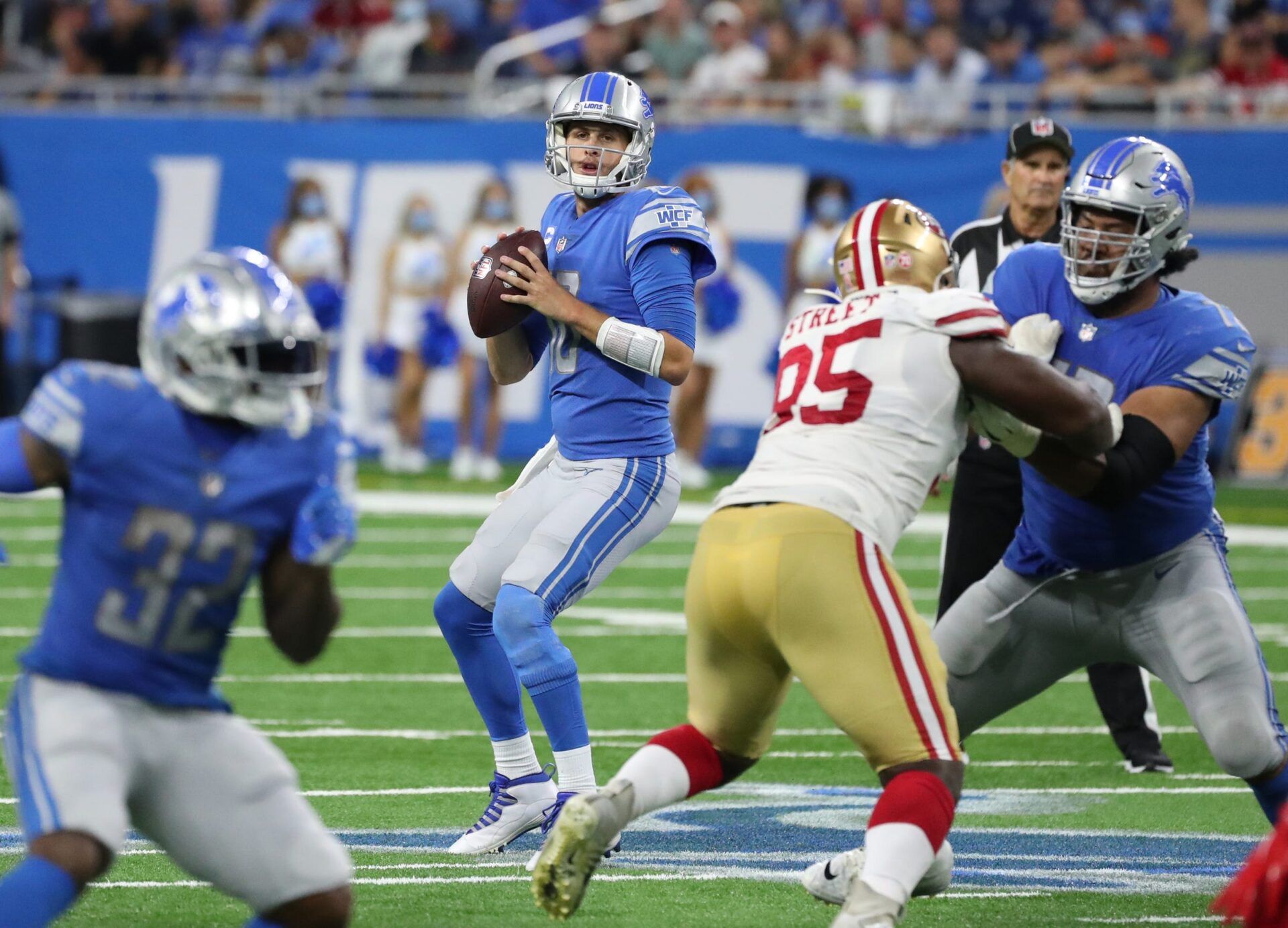 Detroit Lions quarterback Jared Goff (16) passes against the San Francisco 49ers Sunday, Sept. 12, 2021 at Ford Field.