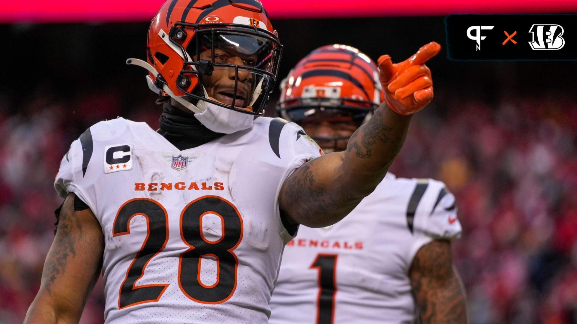 Cincinnati Bengals RB Joe Mixon (28) celebrates a touchdown with WR Ja'Marr Chase (1) against the Kansas City Chiefs.