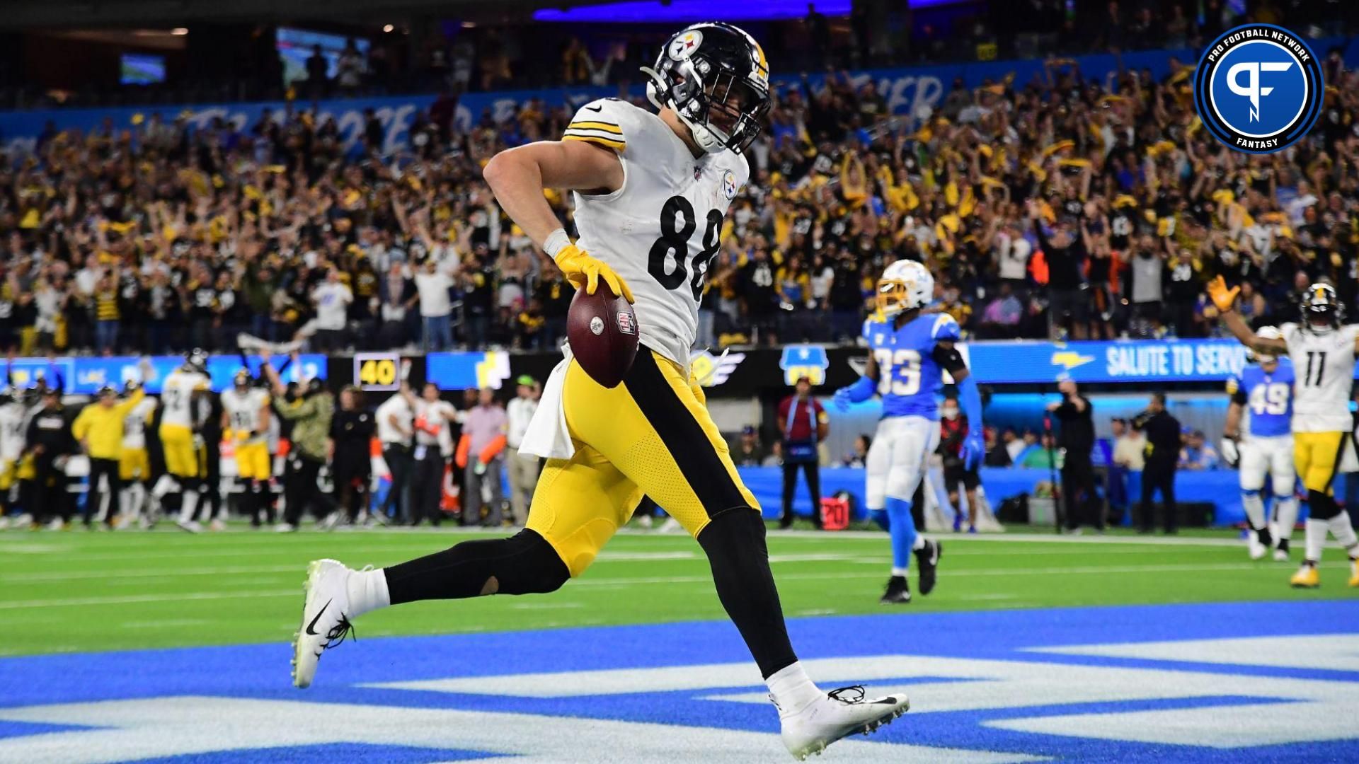 Pittsburgh Steelers tight end Pat Freiermuth (88) scores a touchdown against the Los Angeles Chargers during the second half at SoFi Stadium.