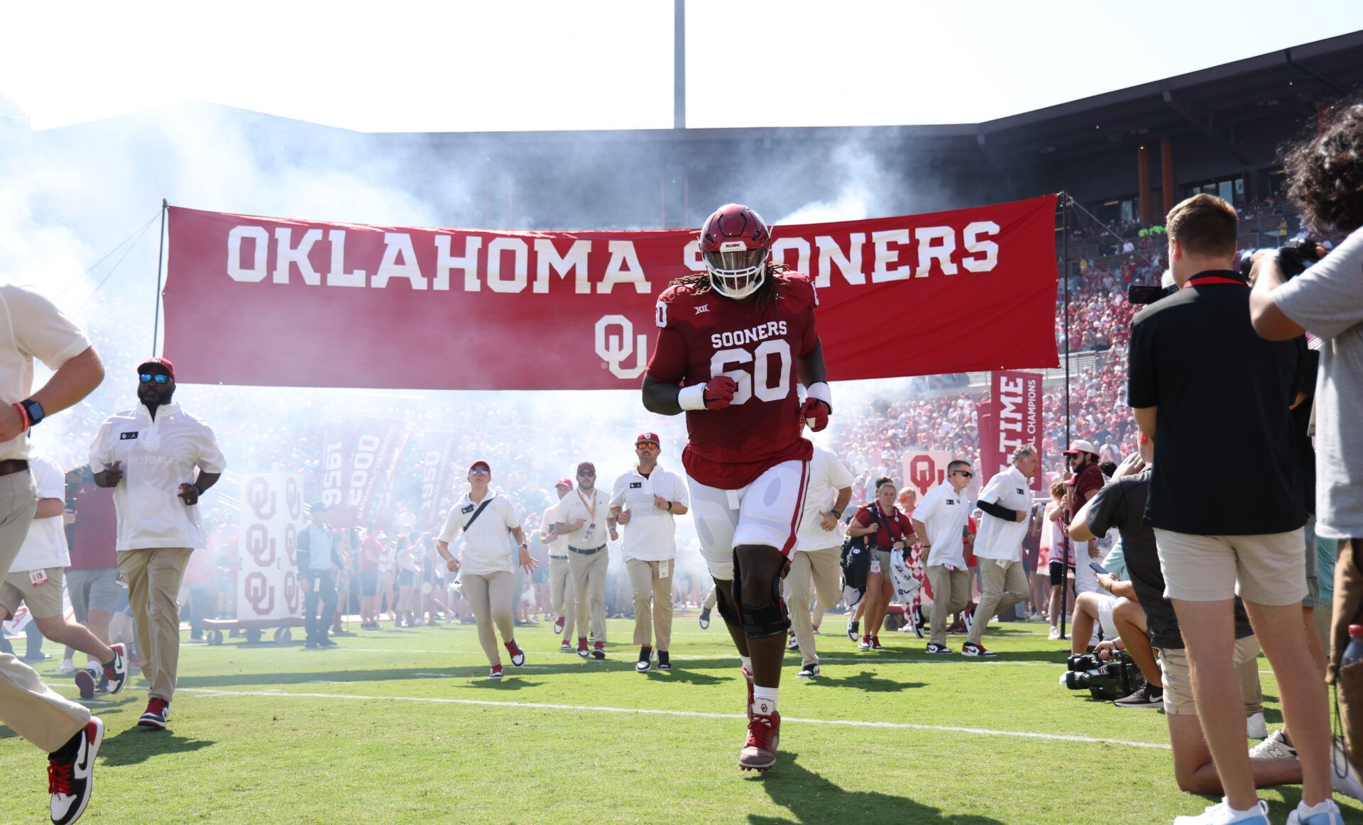 Oklahoma Sooners offensive lineman Tyler Guyton (60) before the game against the Arkansas State Red Wolves at Gaylord Family-Oklahoma Memorial Stadium.