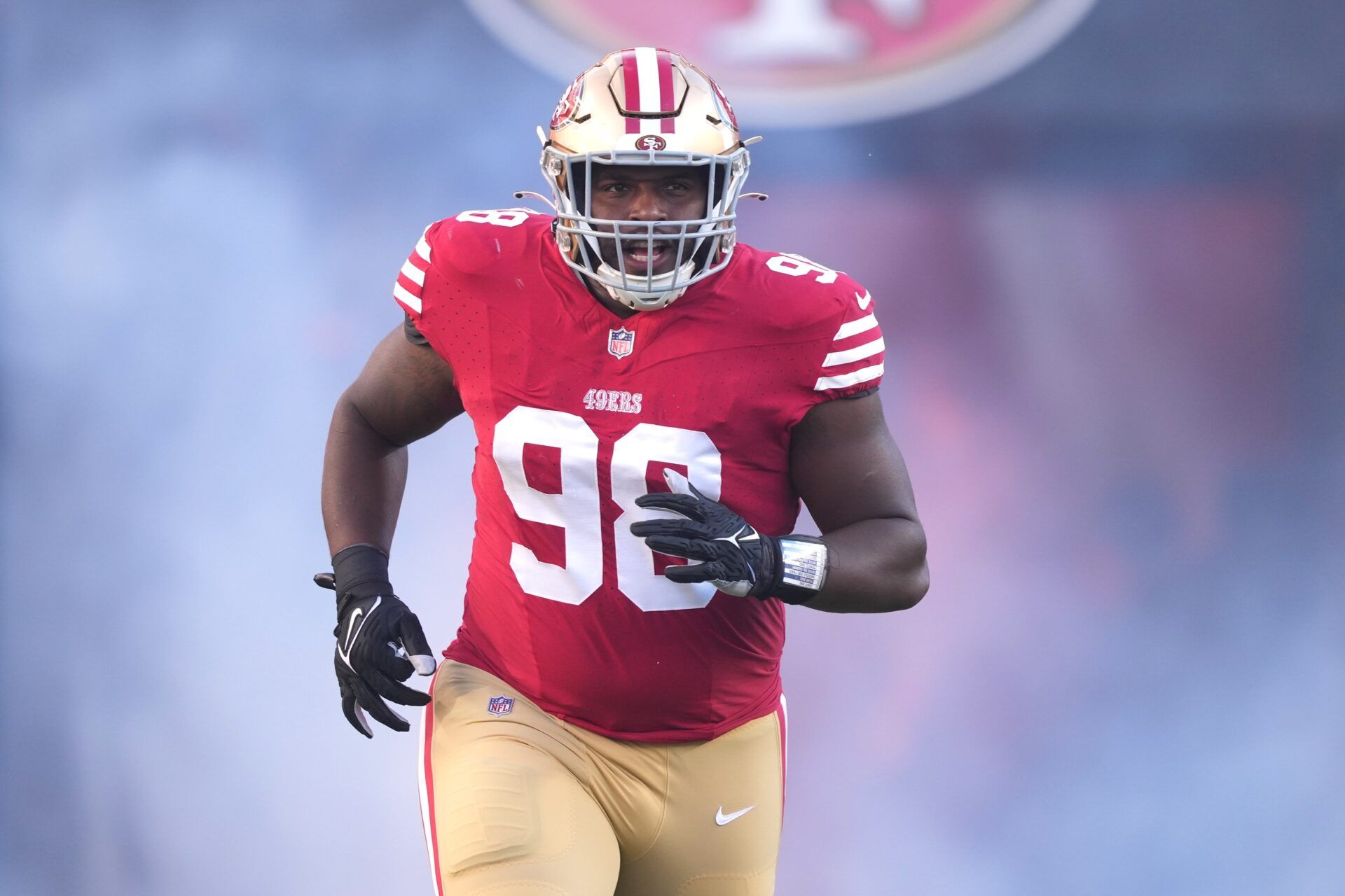 San Francisco 49ers defensive tackle Javon Hargrave (98) jogs on the field before the game against the Dallas Cowboys at Levi's Stadium.