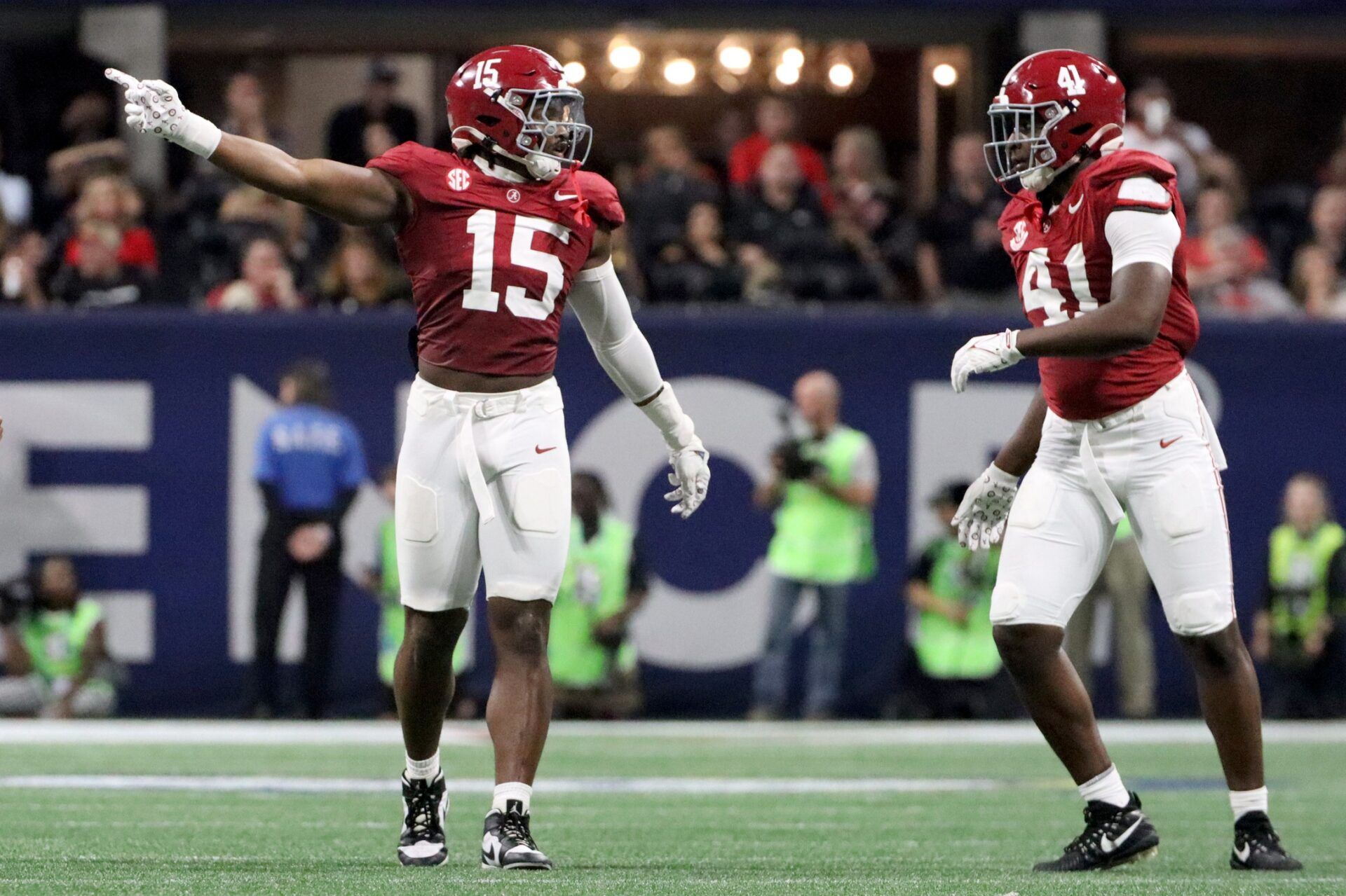 Alabama Crimson Tide linebacker Dallas Turner (15) reacts in the second half against the Georgia Bulldogs at Mercedes-Benz Stadium.