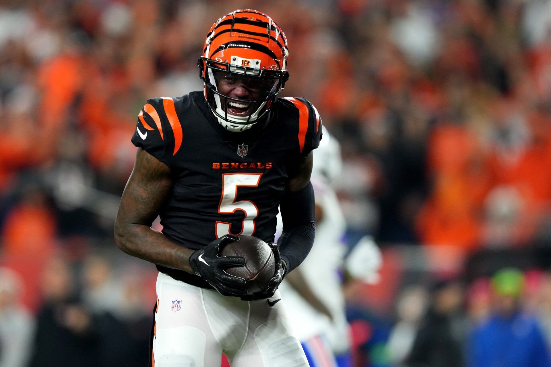 Tee Higgins (5) reacts after completing a catch in the fourth quarter during a Week 9 NFL football game between the Buffalo Bills and the Cincinnati Bengals.