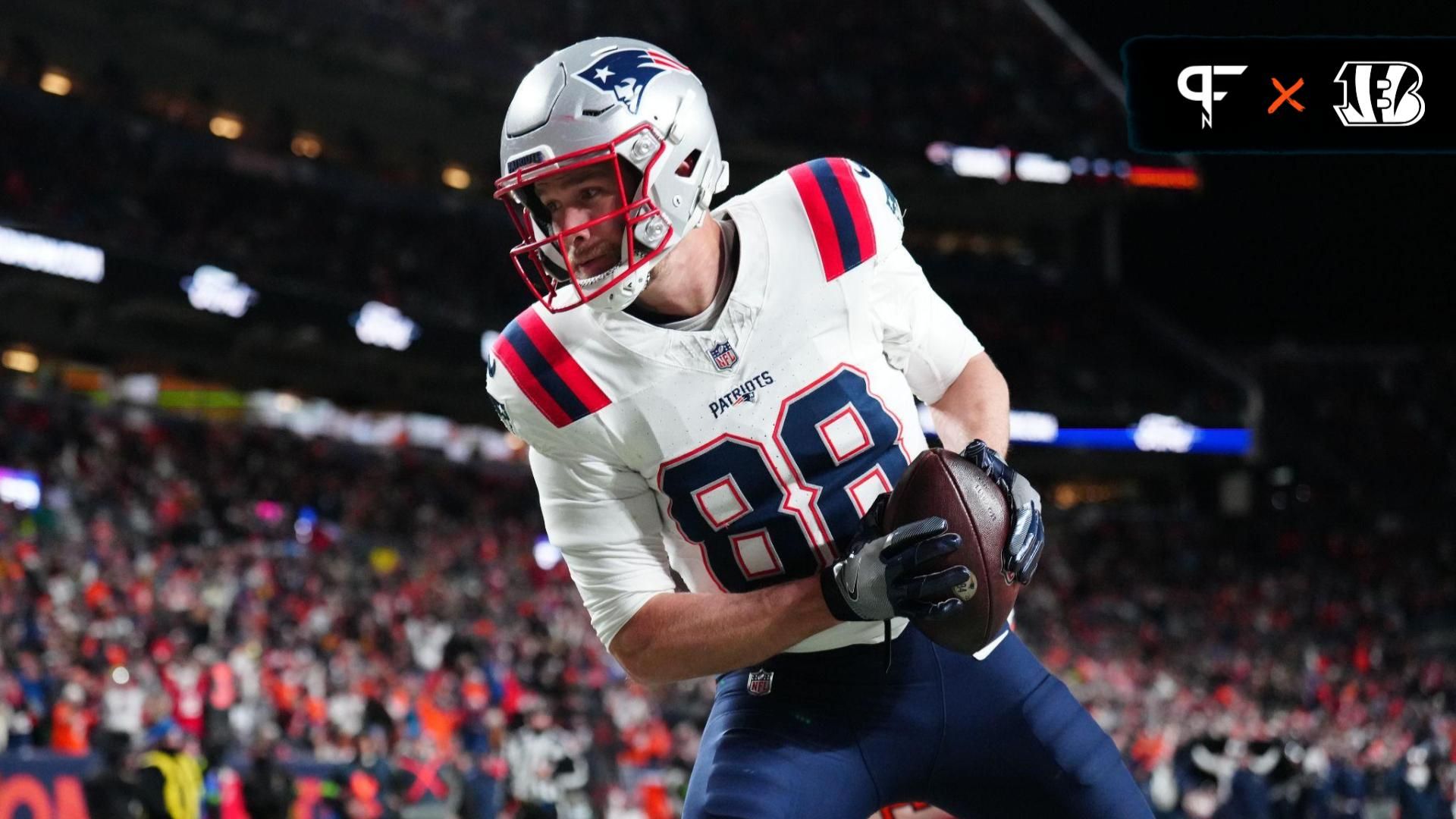 New England Patriots TE Mike Gesicki (88) scores a touchdown against the Denver Broncos.