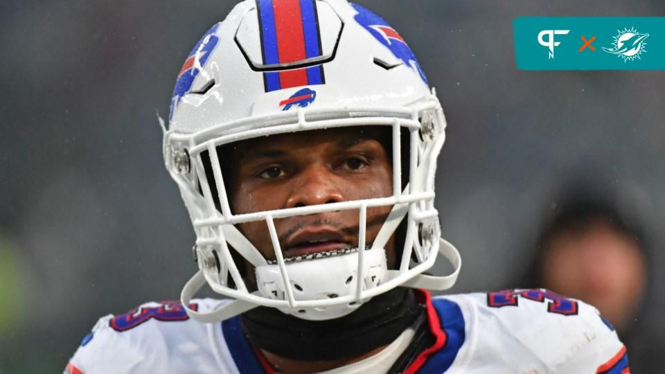 Buffalo Bills cornerback Siran Neal (33) against the Philadelphia Eagles at Lincoln Financial Field.