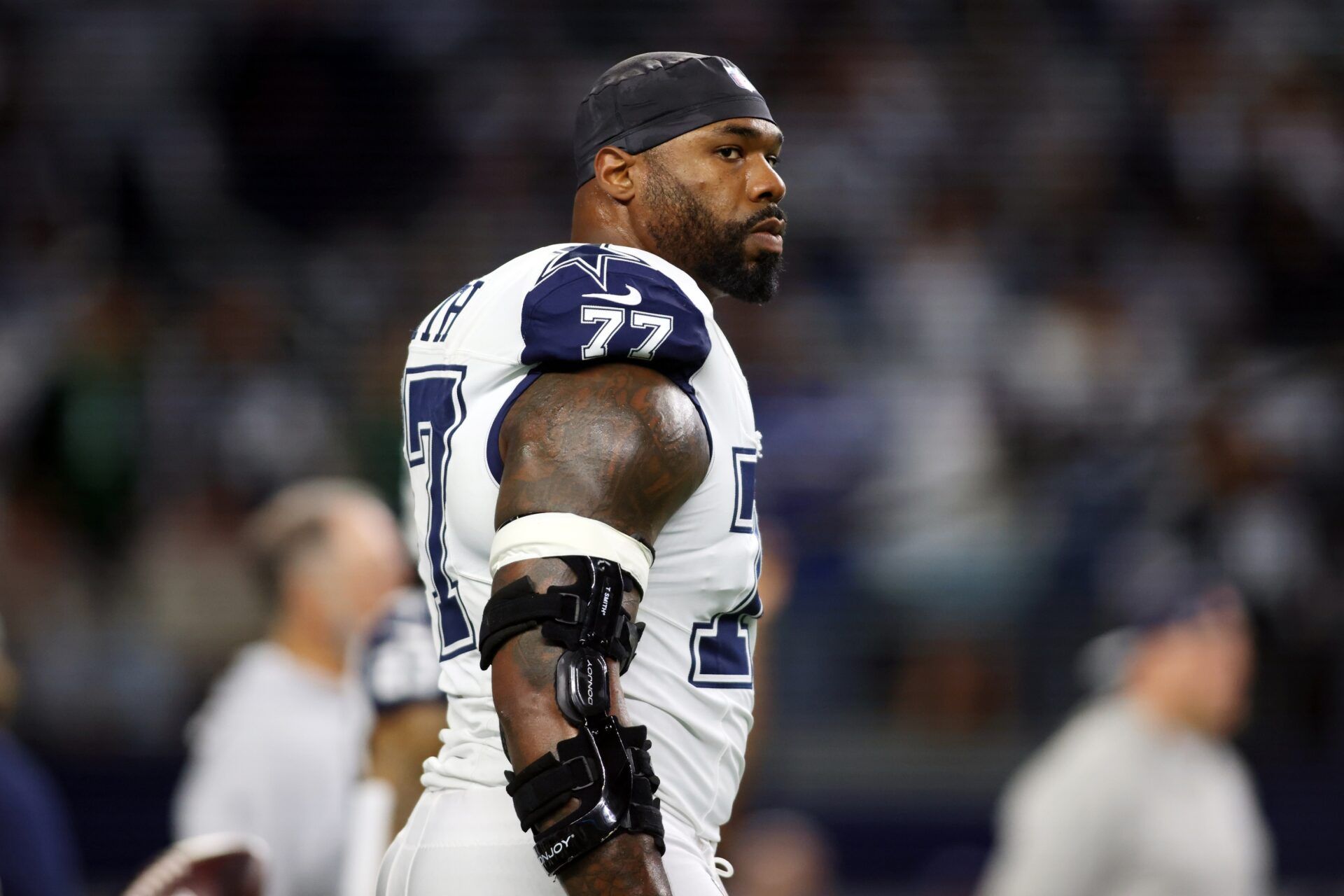 Dallas Cowboys offensive tackle Tyron Smith (77) on the field before the game against the Philadelphia Eagles.