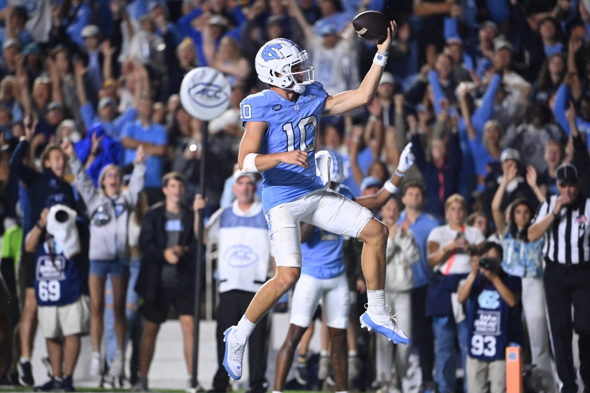 North Carolina Tar Heels quarterback Drake Maye (10) reacts after scoring in the second overtime at Kenan Memorial Stadium.