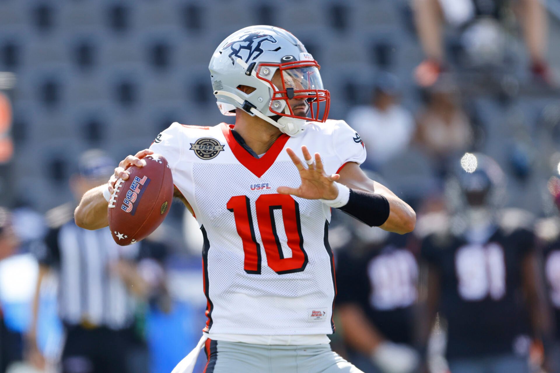 Tampa Bay Bandits quarterback Jordan Ta'amu (10) throws against the Houston Gamblers during the first half at Protective Stadium.