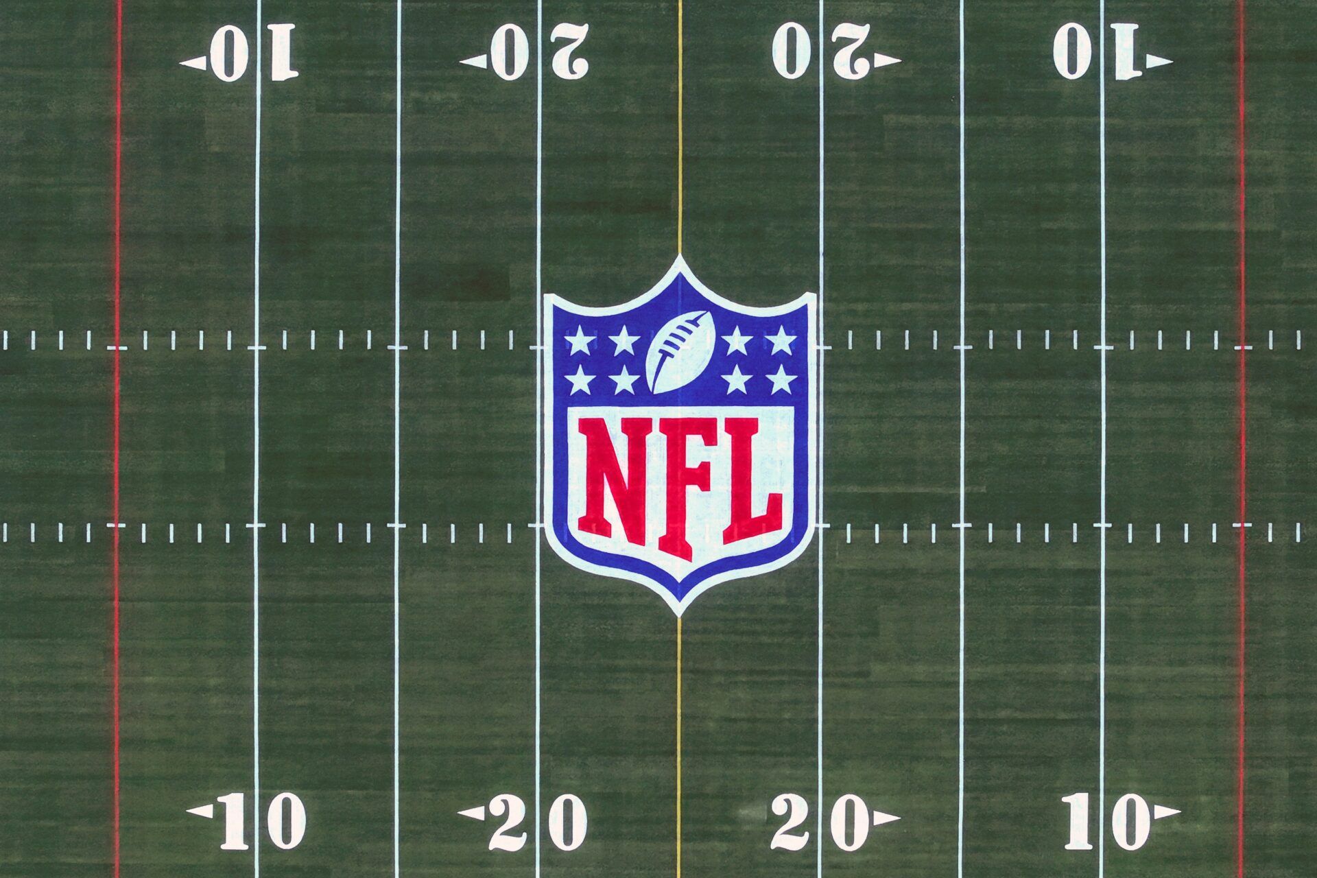 A bird's-eye view of an NFL field.