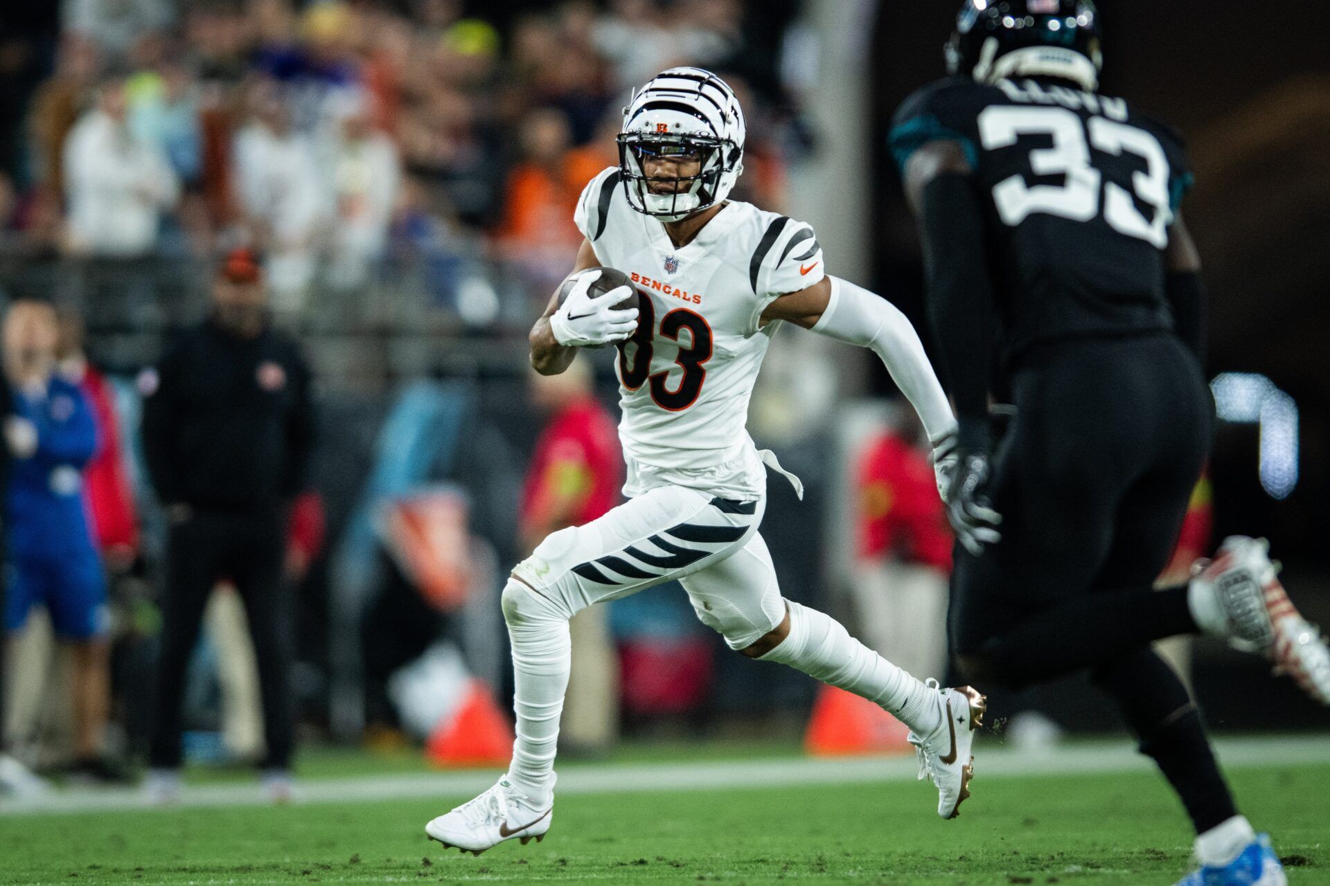 Cincinnati Bengals wide receiver Tyler Boyd (83) runs after the catch against the Jacksonville Jaguars in the second quarter at EverBank Stadium.