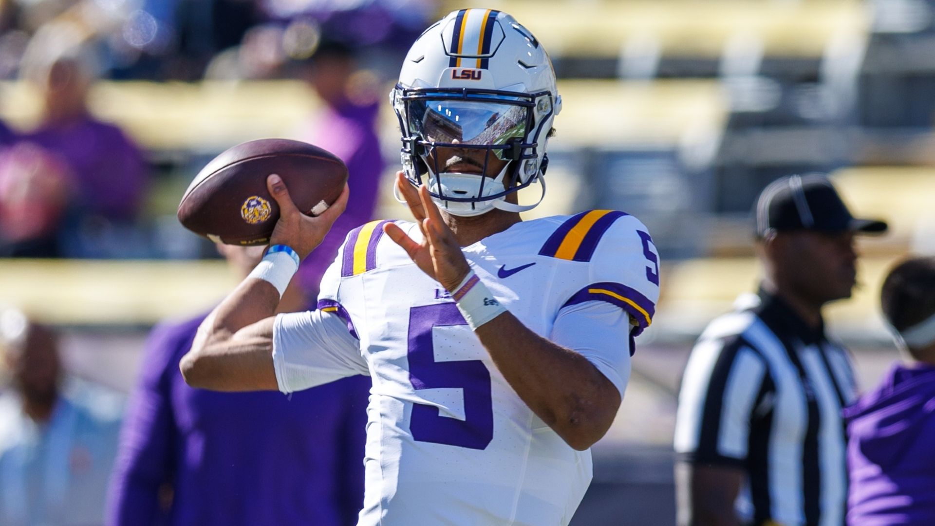 LSU Tigers QB Jayden Daniels (5) during warmups before the game against the Texas A&M.