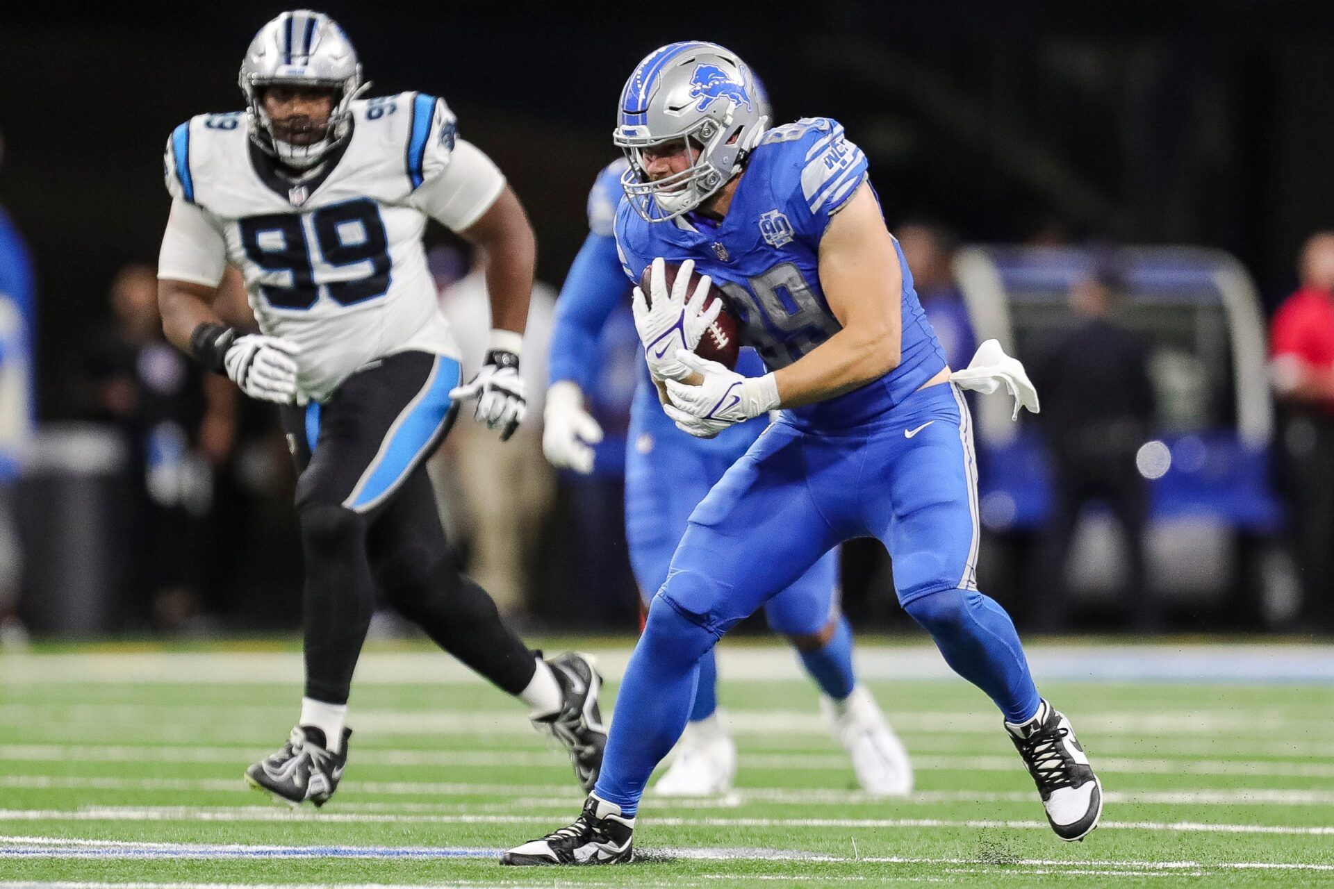 Lions tight end Brock Wright makes a catch against Panthers during the second half of the Lions' 42-24 win on Sunday, Oct. 8, 2023, at Ford Field.