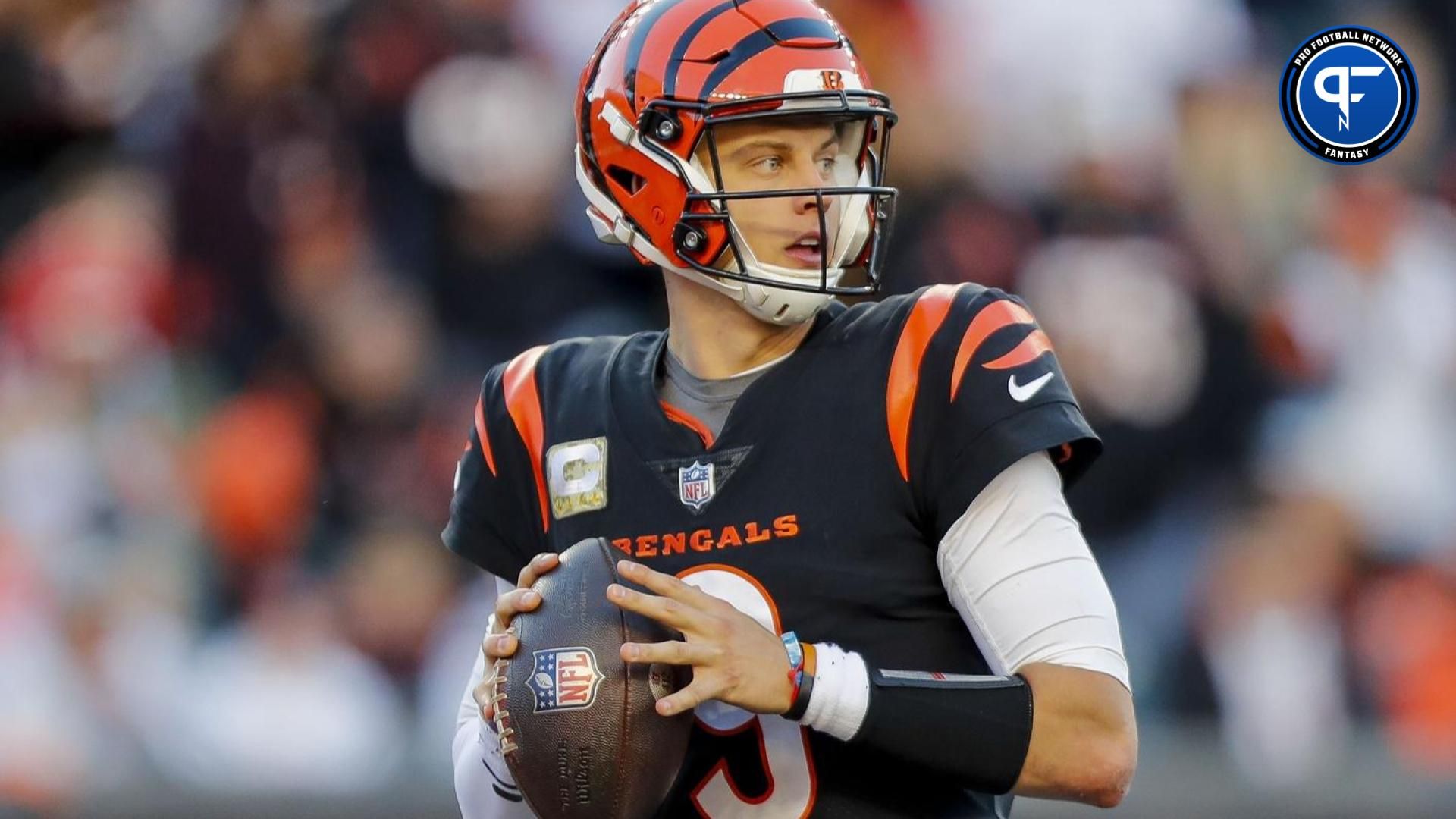 Cincinnati Bengals QB Joe Burrow (9) looks to pass against the Houston Texans.