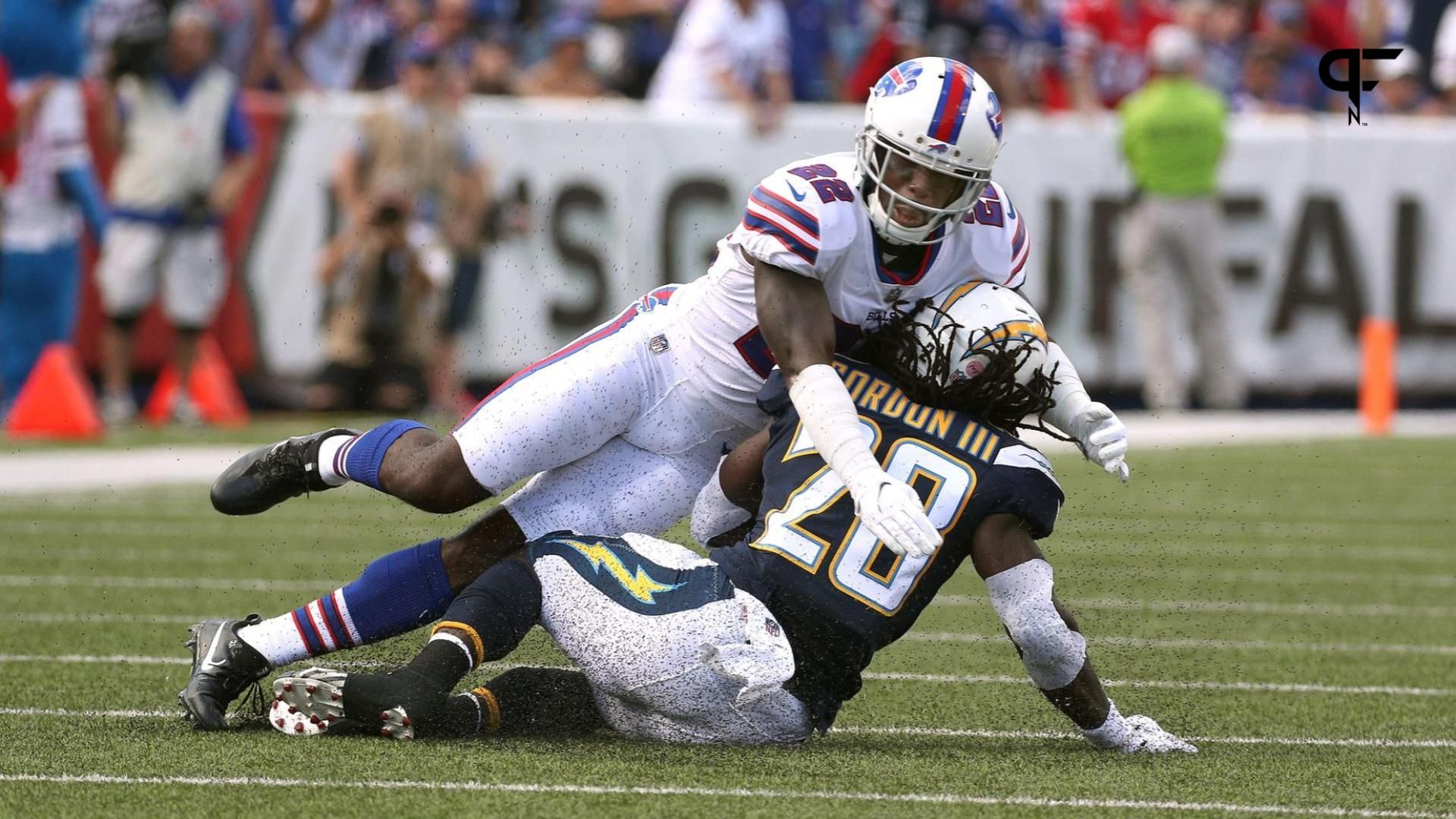 Bills Vontae Davis makes the tackle on Chargers Melvin Gordon lll. Davis left the team at halftime and is believed to have quit the team. Jg 091618 Bills