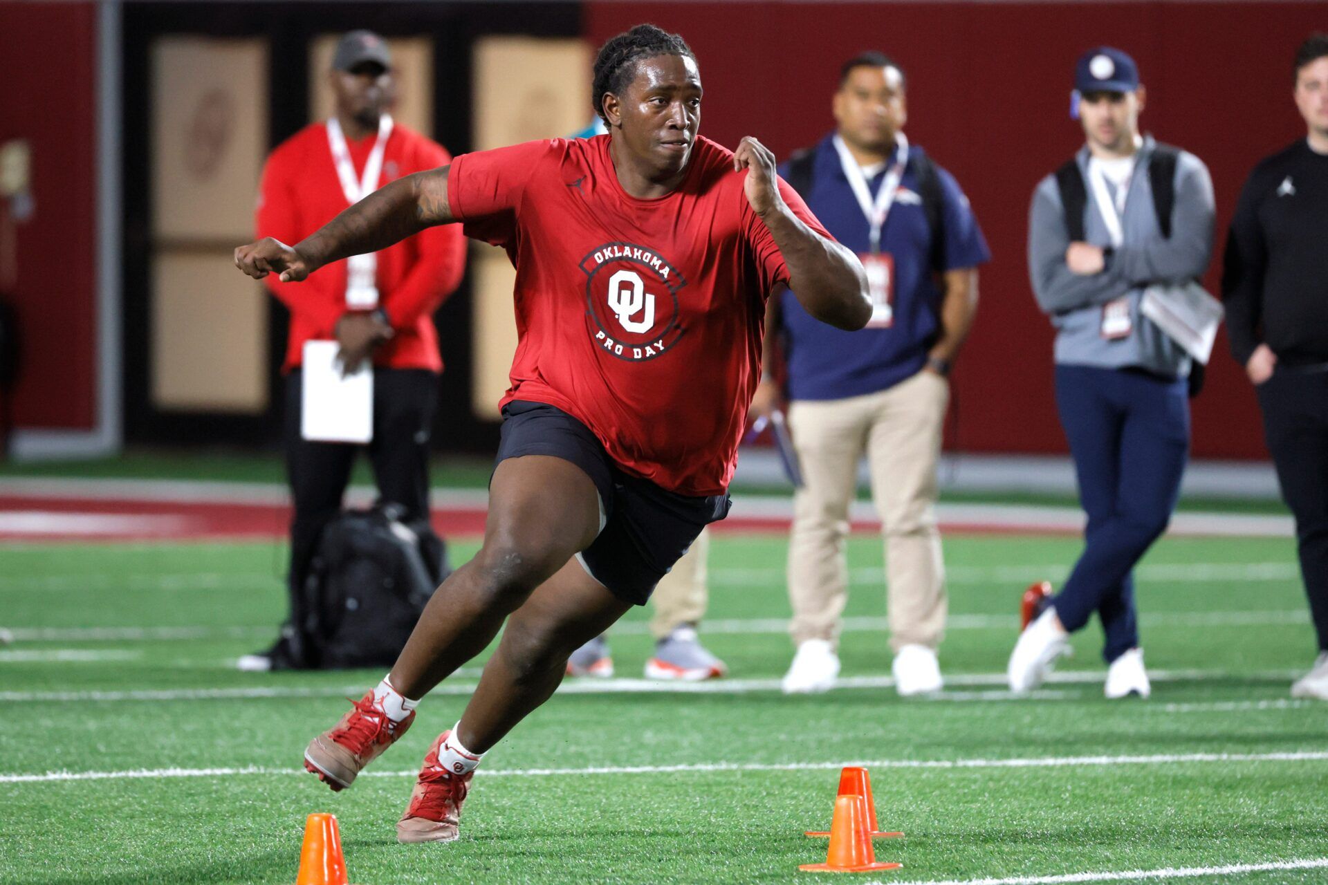 Oklahoma offensive lineman Tyler Guyton runs a drill during the University of Oklahoma (OU) Sooners Pro Day in Norman, Okla., Tuesday, March 12, 2024.