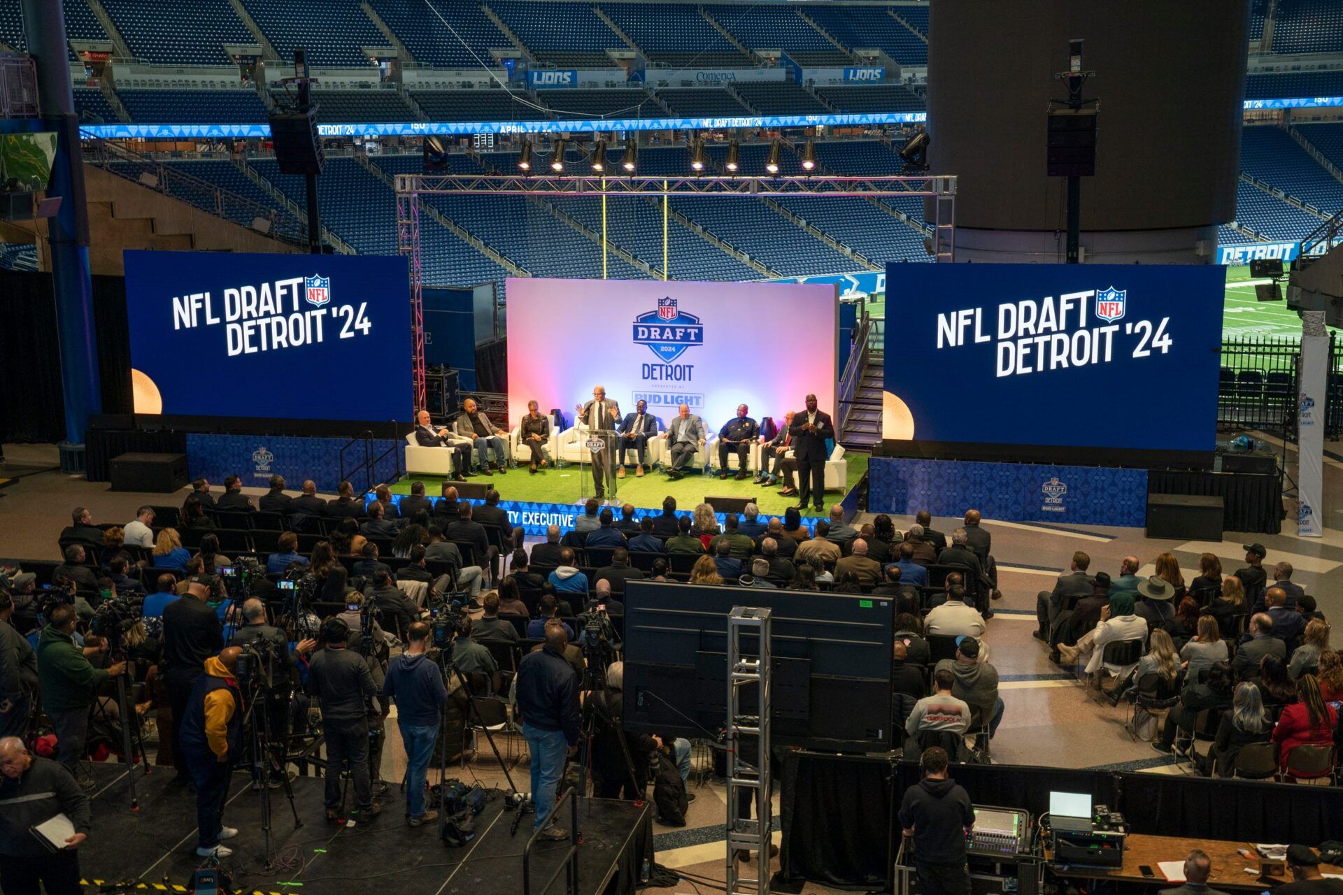 Wayne County Executive Warren C. Evans takes the stage during a news conference at Ford Field on Monday, Nov. 27, 2023 to mark 150 days until the 2024 NFL Draft in Detroit.