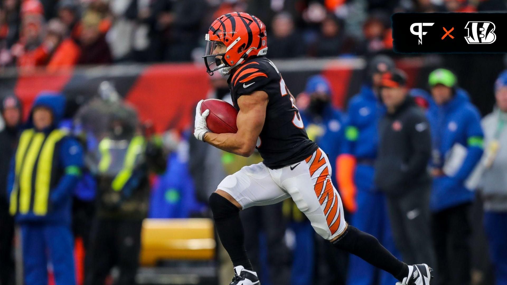 Cincinnati Bengals running back Chase Brown (30) returns the kick off against the Cleveland Browns in the second half at Paycor Stadium.