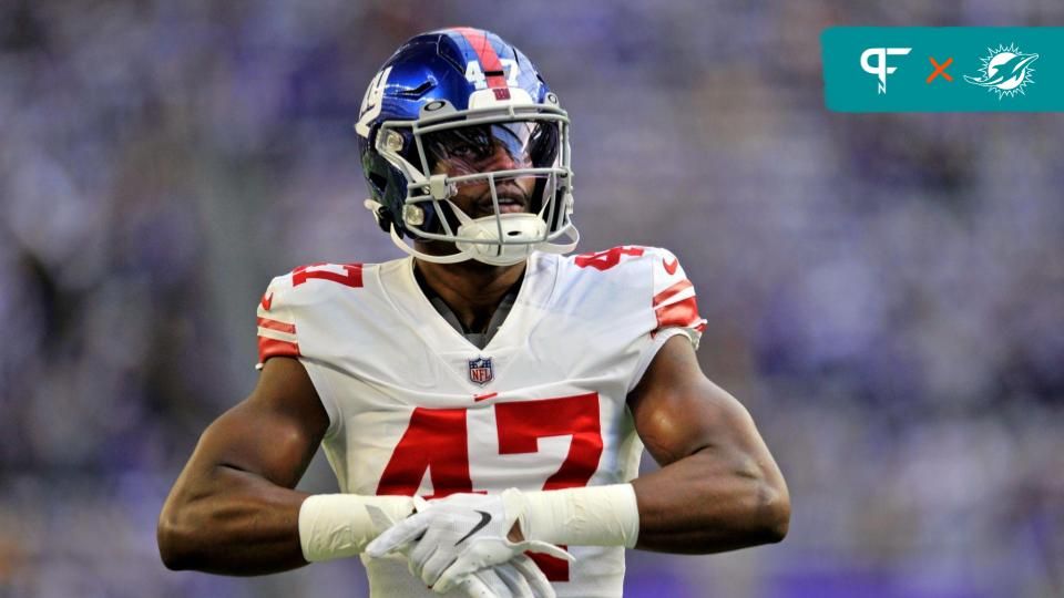 New York Giants linebacker Cam Brown (47) looks on during warmups before a Wild Card game against the Minnesota Vikings at U.S. Bank Stadium.