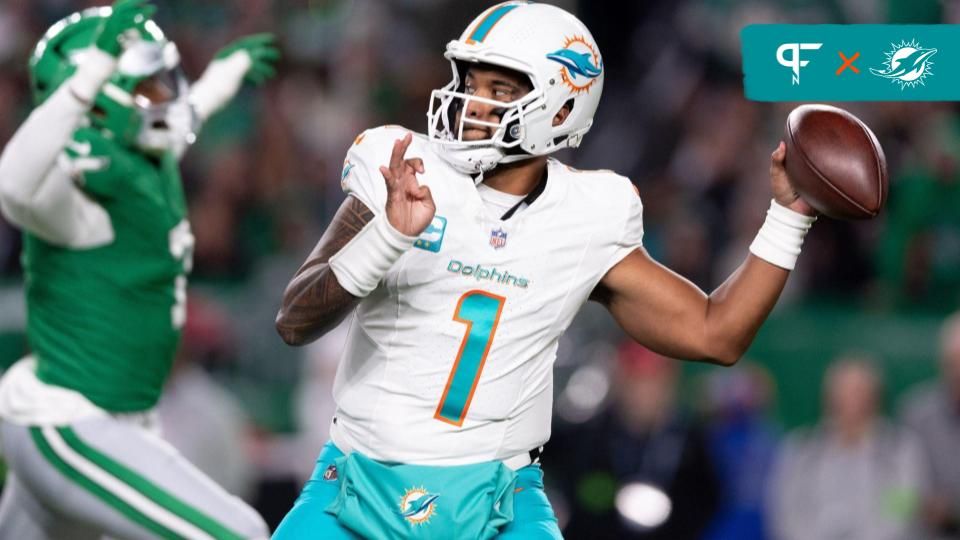 Miami Dolphins quarterback Tua Tagovailoa (1) passes the ball against the Philadelphia Eagles during the first quarter at Lincoln Financial Field.