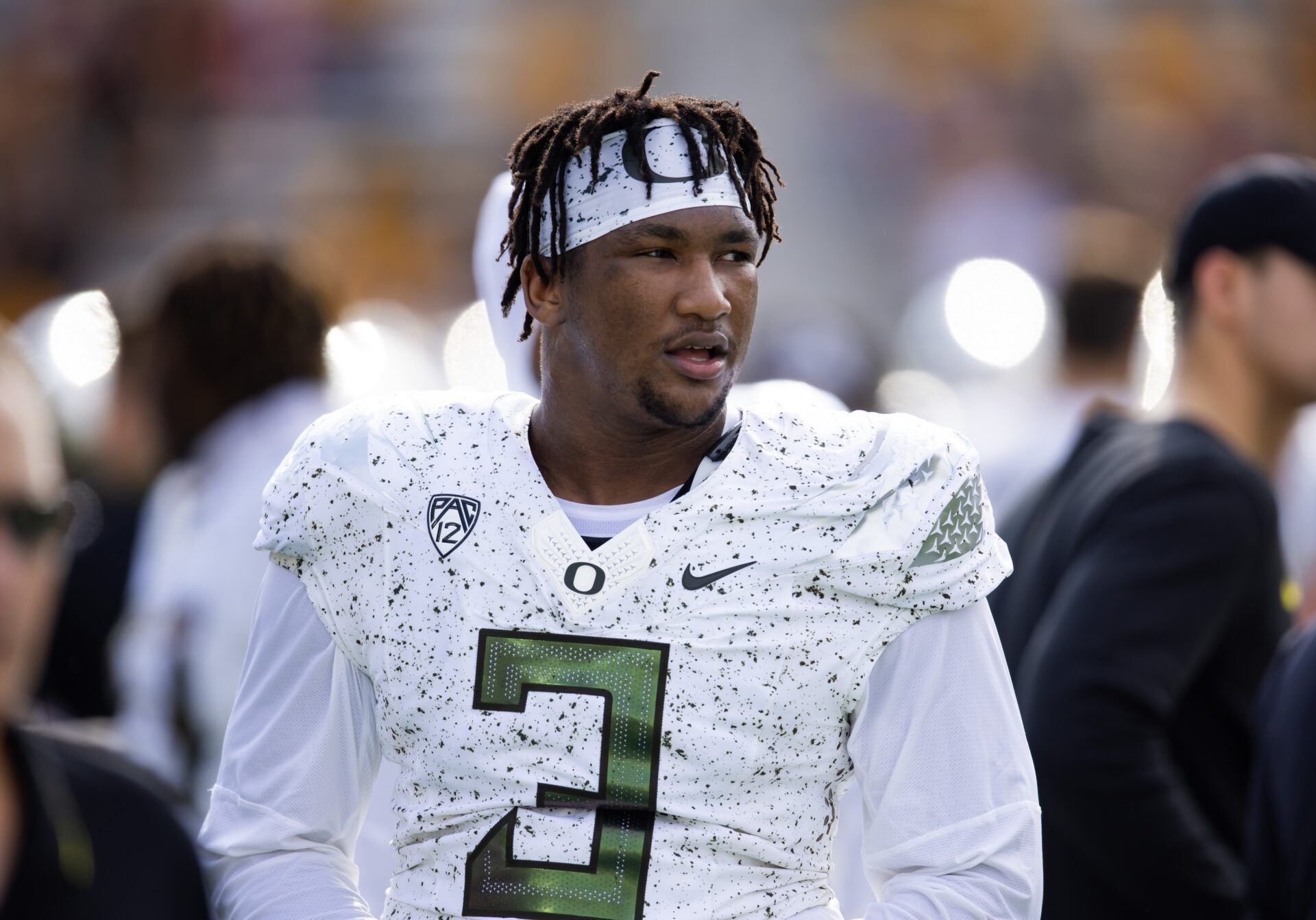 Oregon Ducks defensive end Brandon Dorlus (3) against the Arizona State Sun Devils at Mountain America Stadium. Mandatory Credit: Mark J. Rebilas-USA TODAY Sports