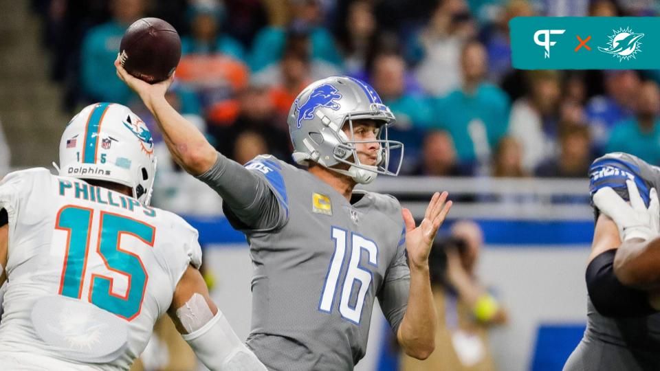 Detroit Lions quarterback Jared Goff (16) passes against the Miami Dolphins during the second half at Ford Field in Detroit on Sunday, Oct. 30, 2022.