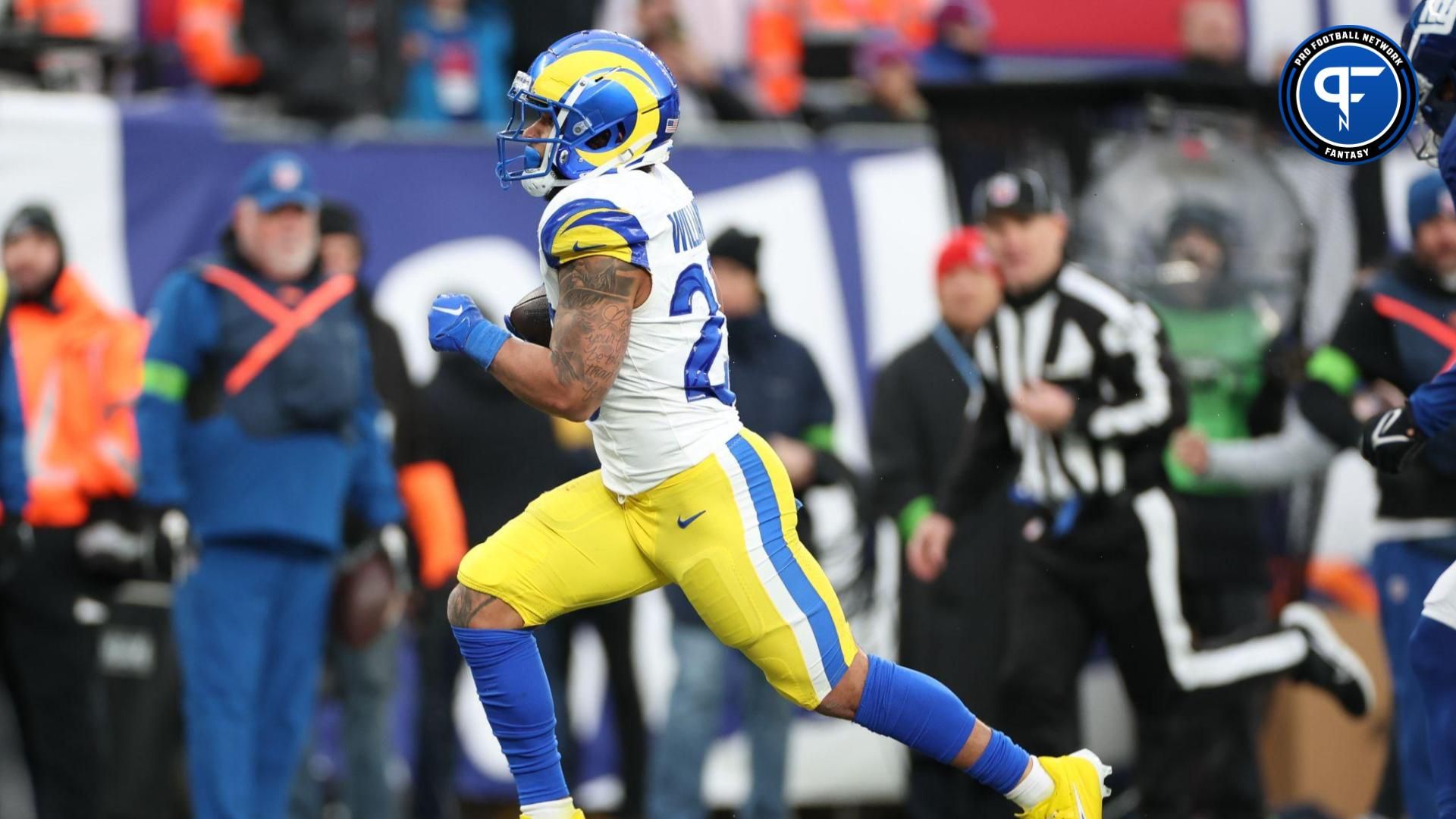 Los Angeles Rams running back Kyren Williams (23) scores a rushing touchdown during the second half against the New York Giants at MetLife Stadium.