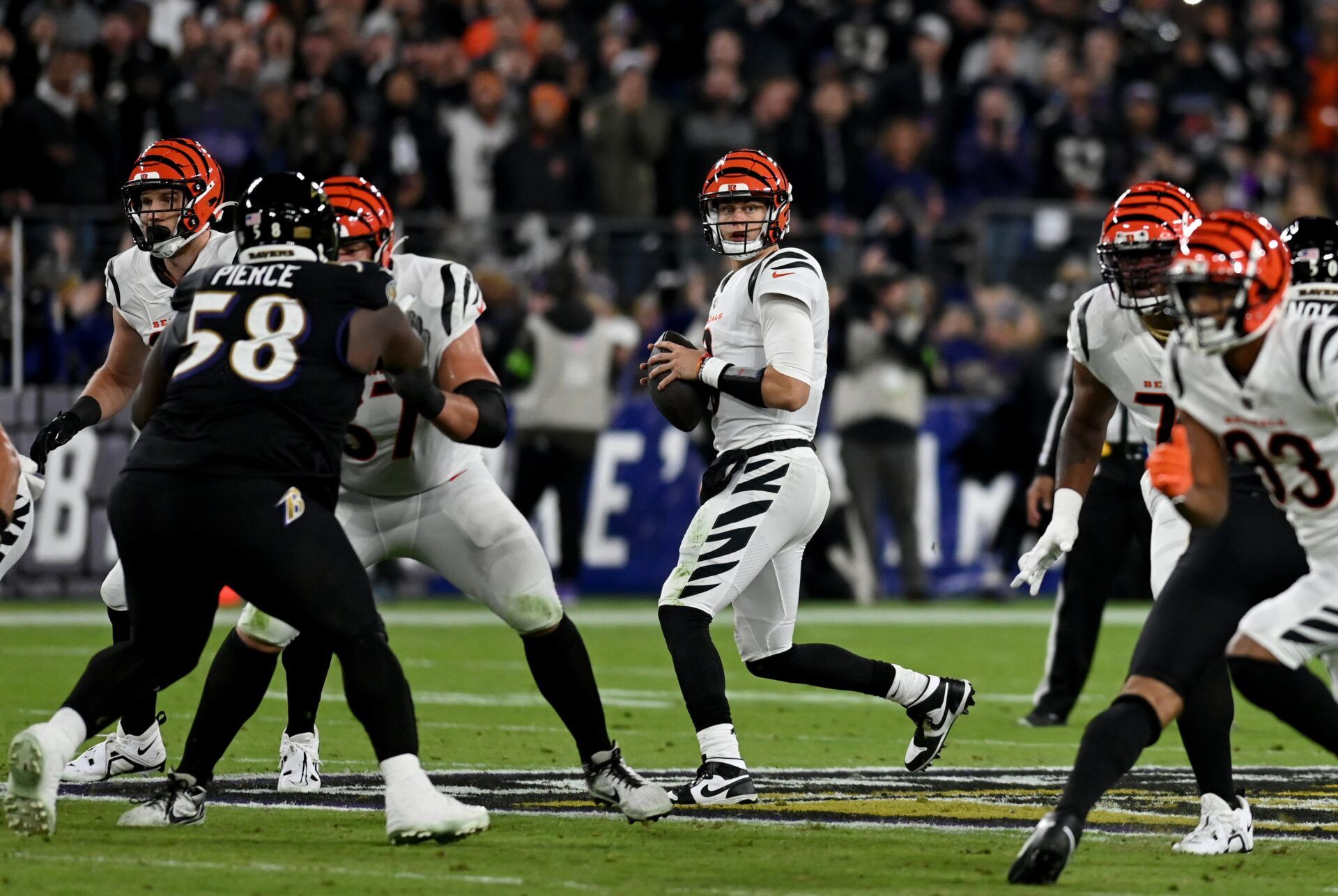 Cincinnati Bengals (9) looks to make a deep pass against the Baltimore Ravens.