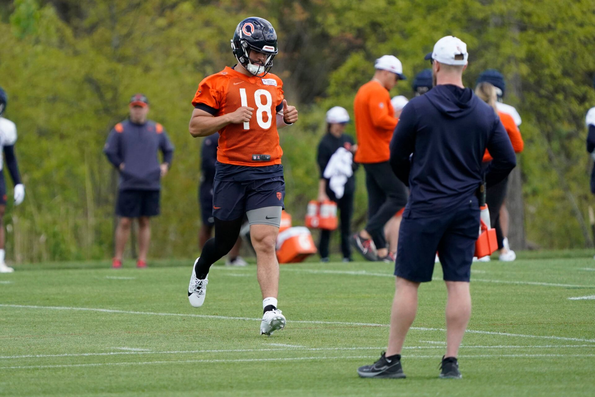 Chicago Bears quarterback Caleb Williams warms up during Chicago Bears rookie minicamp at Halas Hall.