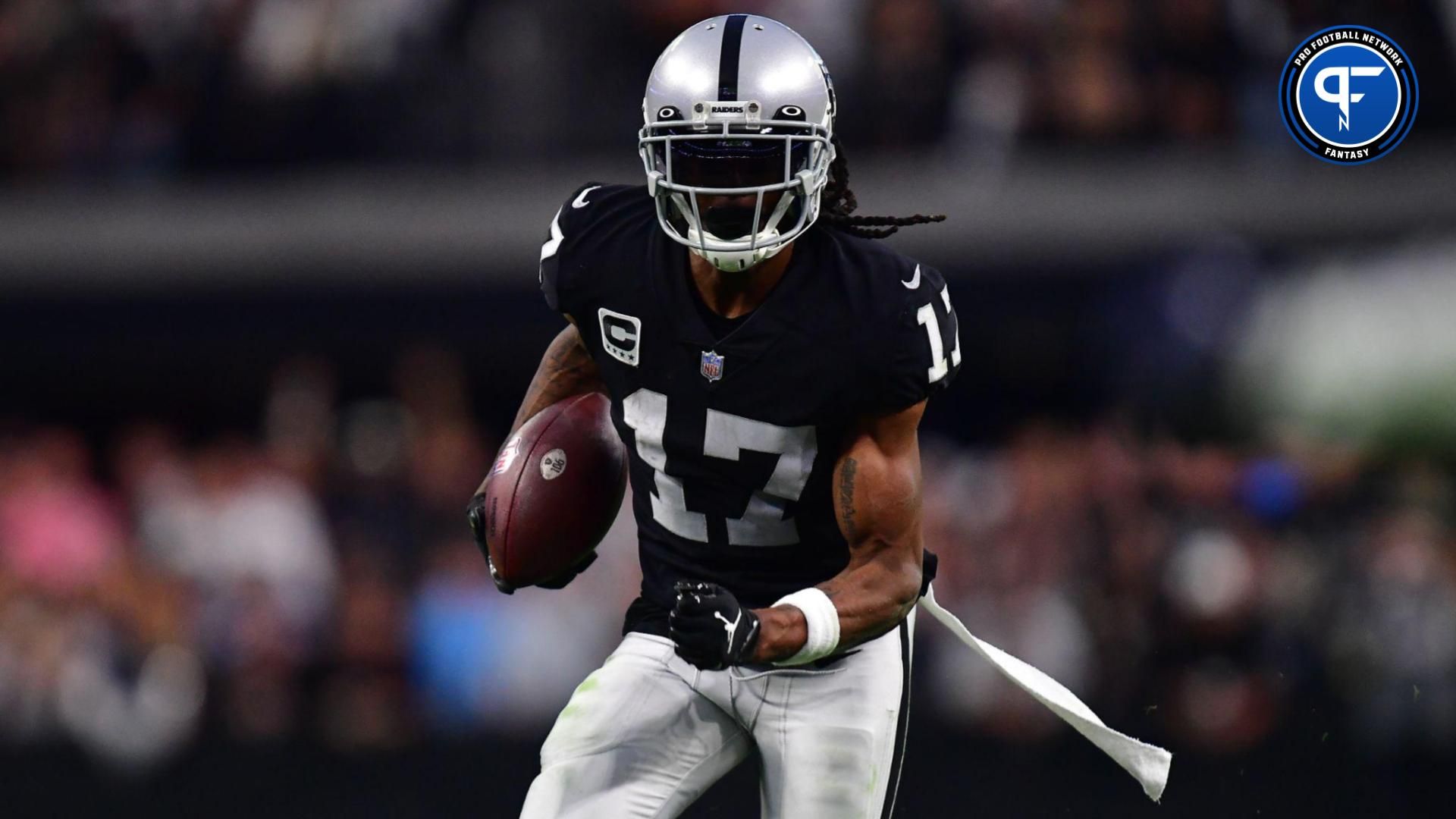 Davante Adams’ Fantasy Outlook Age and Average QB Play To Doom Raiders WR1