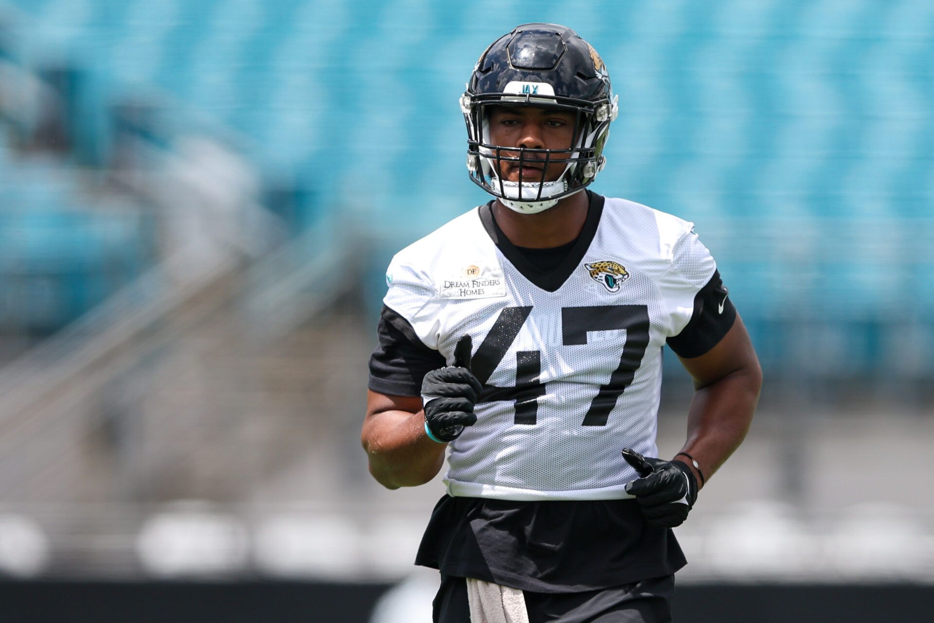 Jacksonville Jaguars edge rusher De'Shaan Dixon shares his story of going undrafted and working for his opportunity in the NFL.