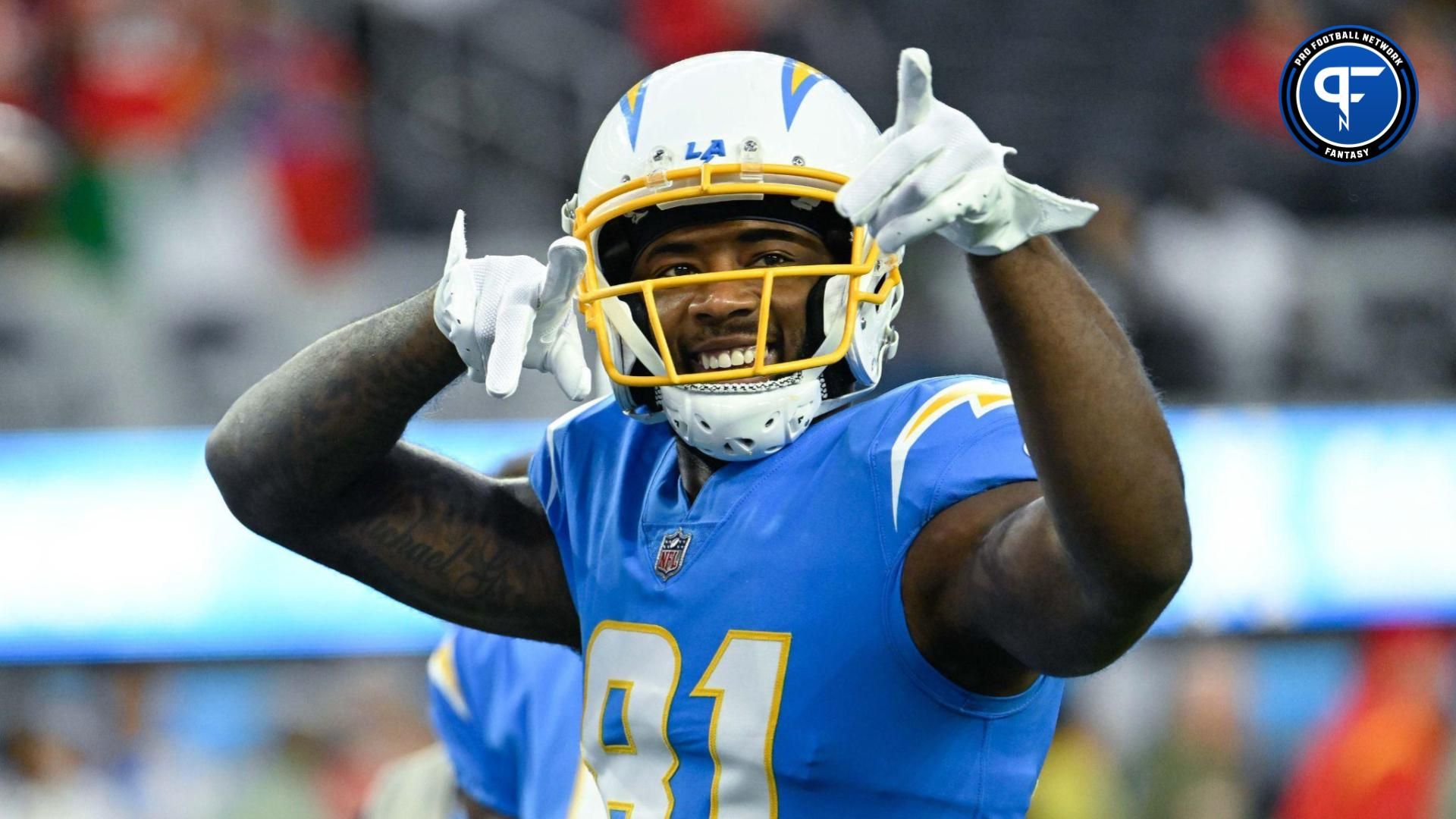 Los Angeles Chargers wide receiver Mike Williams (81) during pregame warmups before playing the Kansas City Chiefs at SoFi Stadium. Mandatory Credit: Robert Hanashiro-USA TODAY Sports