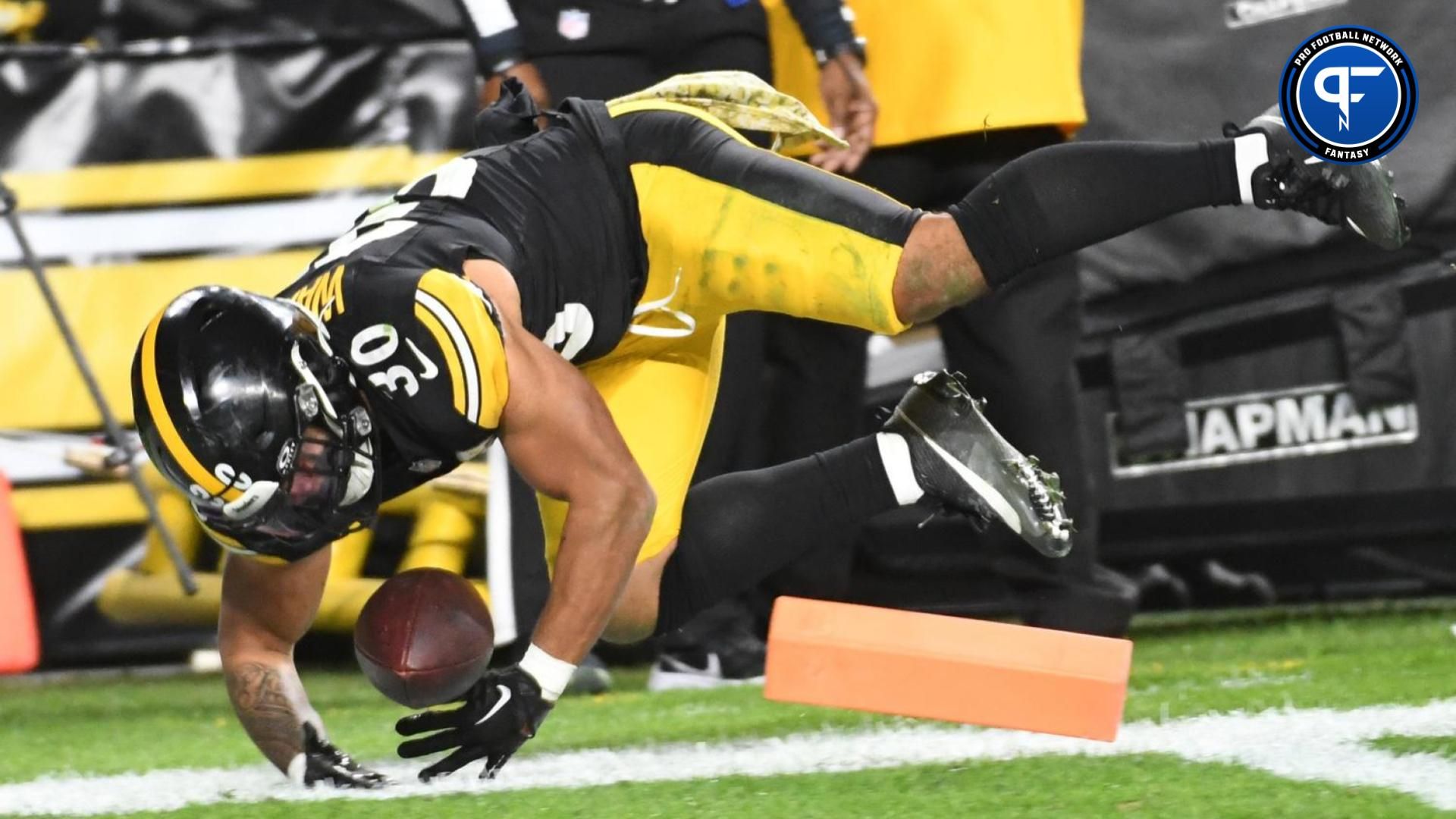 Pittsburgh Steelers running back Jaylen Warren (30) is knocked out of bounds just shy of the goal line against the Tennessee Titans during the fourth quarter at Acrisure Stadium.