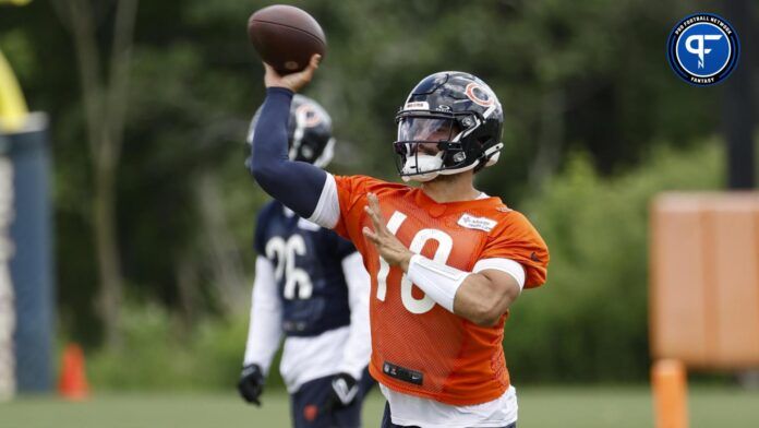 Chicago Bears quarterback Caleb Williams (18) passes the ball during the team's minicamp at Halas Hall.