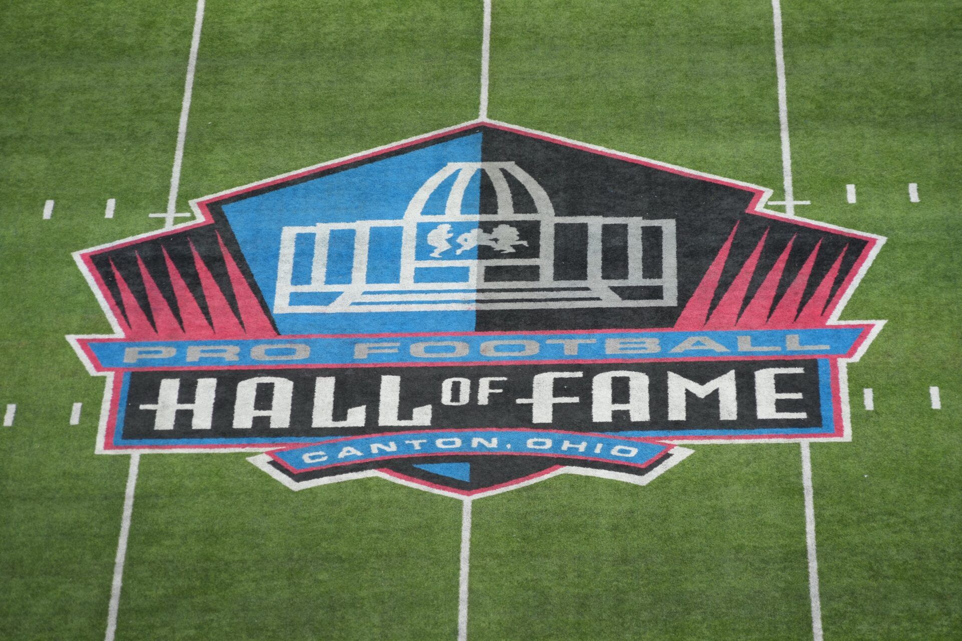 The Pro Football Hall of Fame logo at midfield at Tom Benson Hall of Fame Stadium. What is the Hall of Fame Game channel?
