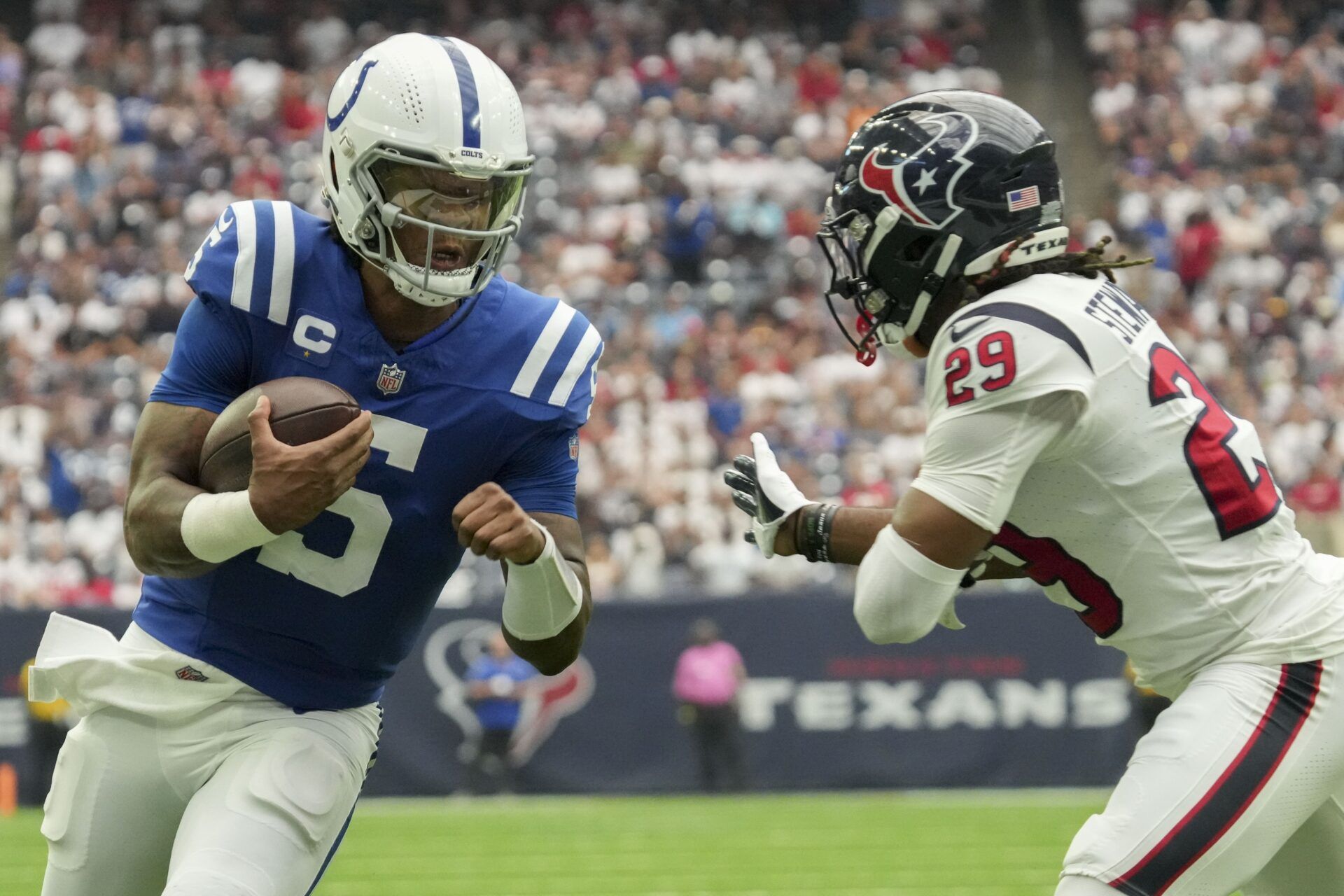 Houston Texans safety M.J. Stewart (29) tries to tackle Indianapolis Colts quarterback Anthony Richardson (5) as he rushes in a touchdown Sunday, Sept. 17, 2023, during a game against the Houston Texans at NRG Stadium. Mandatory Credit: Jenna Watson-USA TODAY Sports