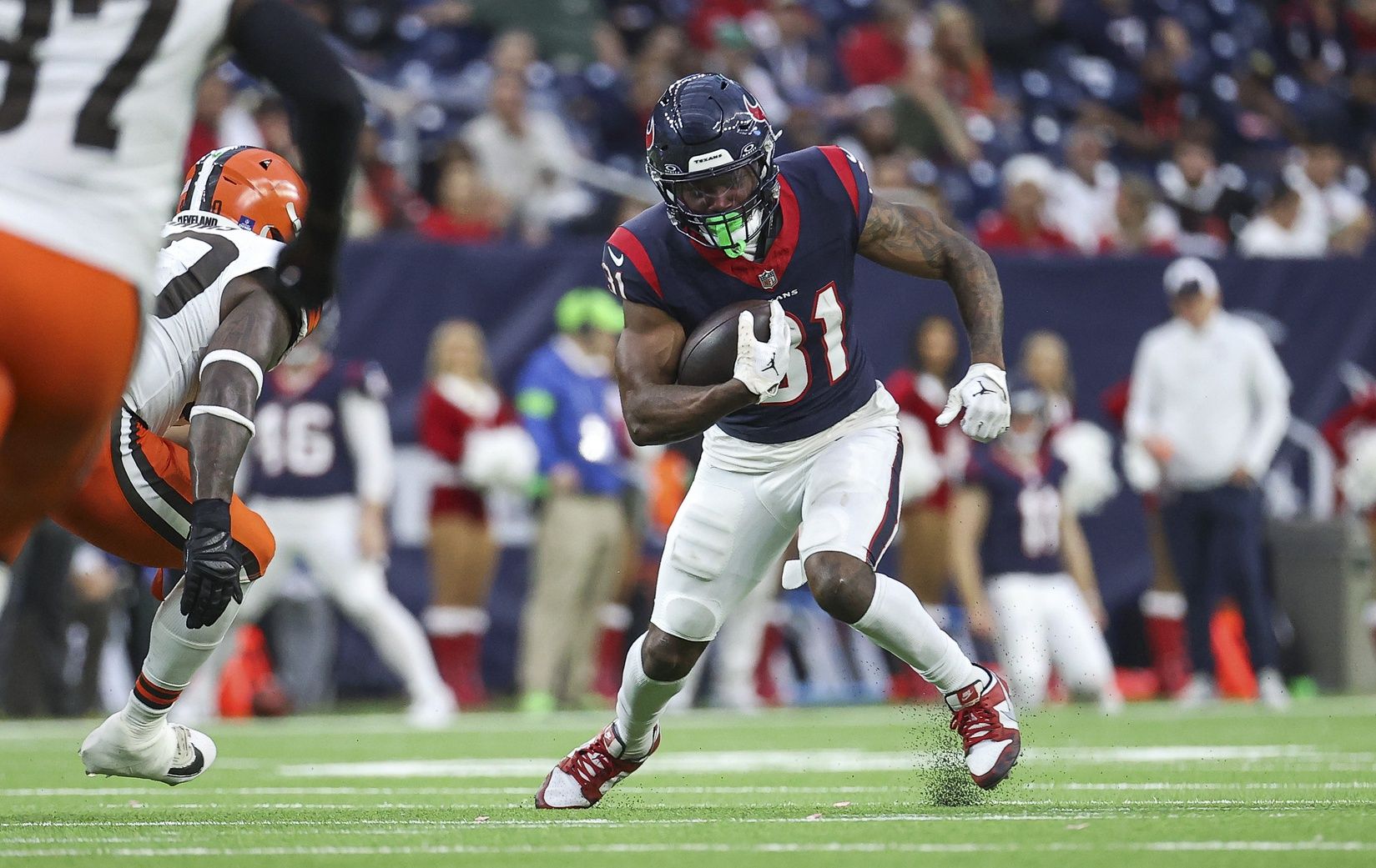 Houston Texans running back Dameon Pierce (31) in action during the game against the Cleveland Browns at NRG Stadium. Pierce could use a change of scenery like many NFL players this offseason. Mandatory Credit: Troy Taormina-USA TODAY Sports