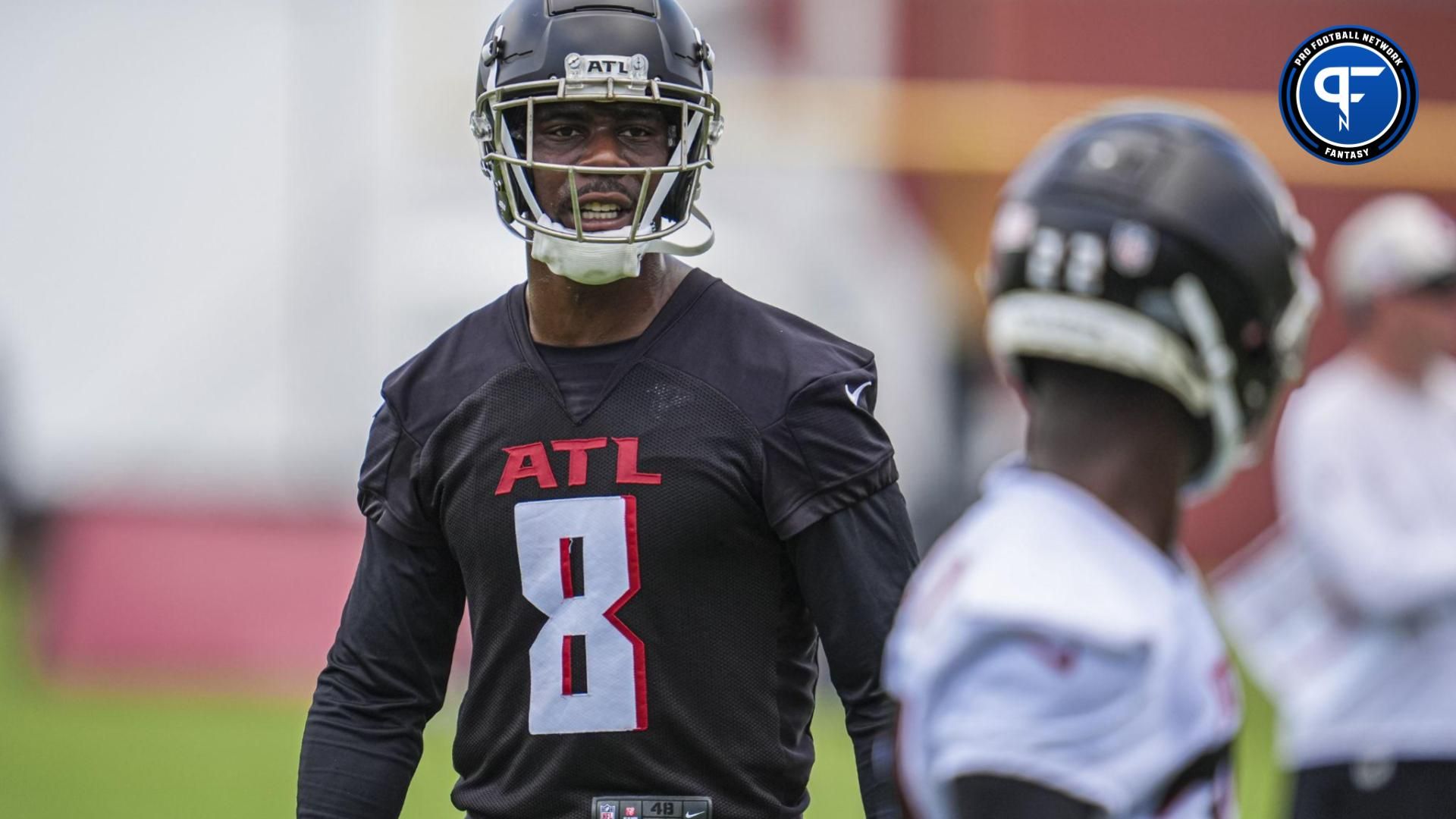 Atlanta Falcons tight end Kyle Pitts (8) shown on the field during Falcons OTA at the Falcons Training facility.