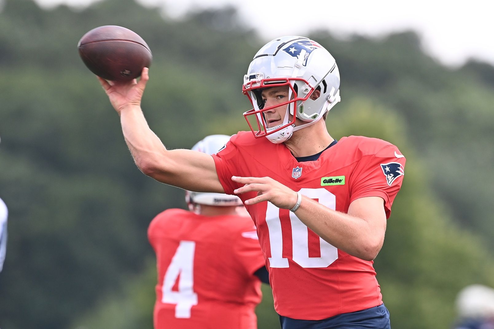 New England Patriots quarterback Drake Maye (10) throws a pass during training camp at Gillette Stadium. Mandatory Credit: Eric Canha-USA TODAY Sports