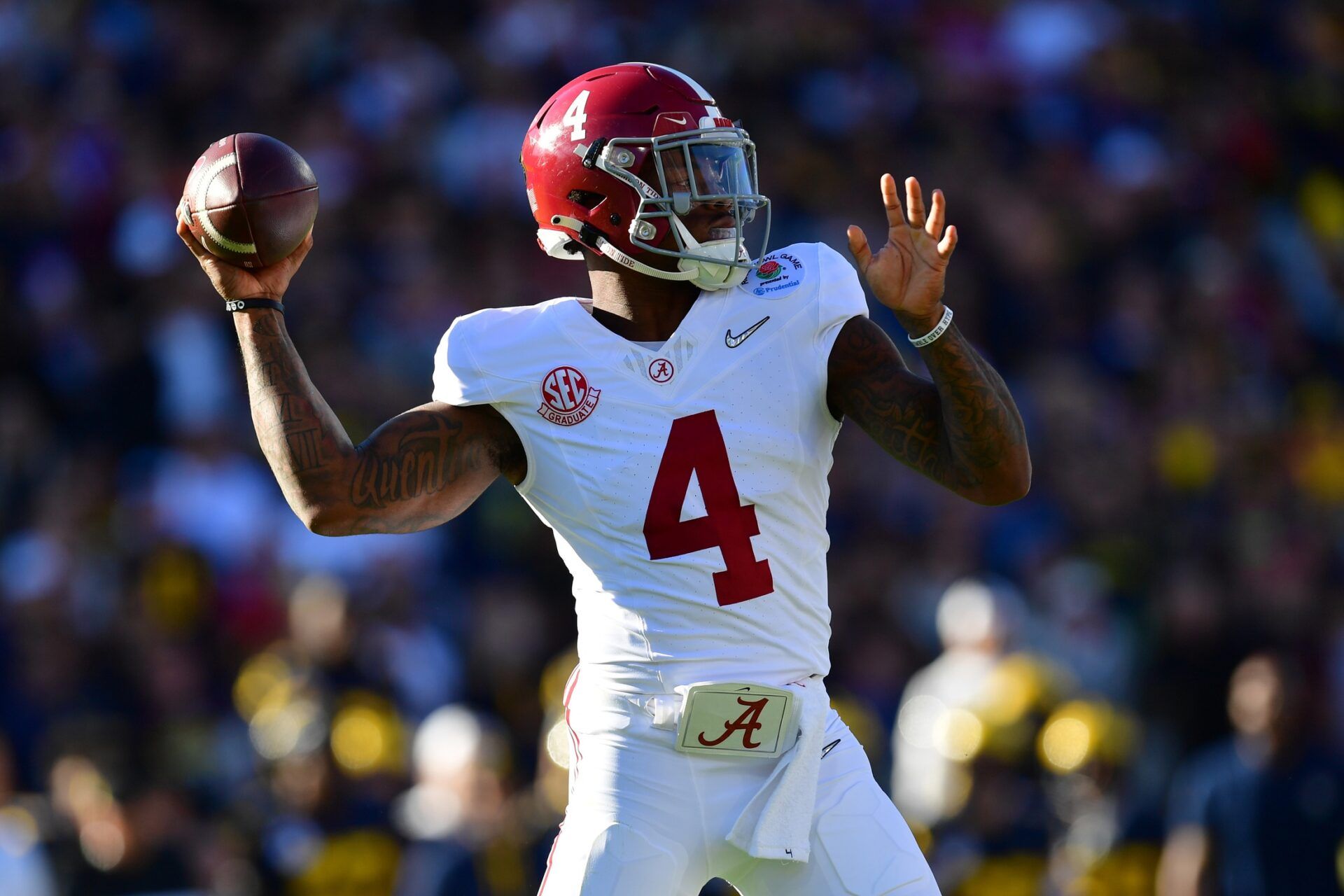 Alabama Crimson Tide quarterback Jalen Milroe (4) passes in the first quarter against Michigan Wolverines in the 2024 Rose Bowl college football playoff semifinal game at Rose Bowl. Mandatory Credit: Gary A. Vasquez-USA TODAY Sports