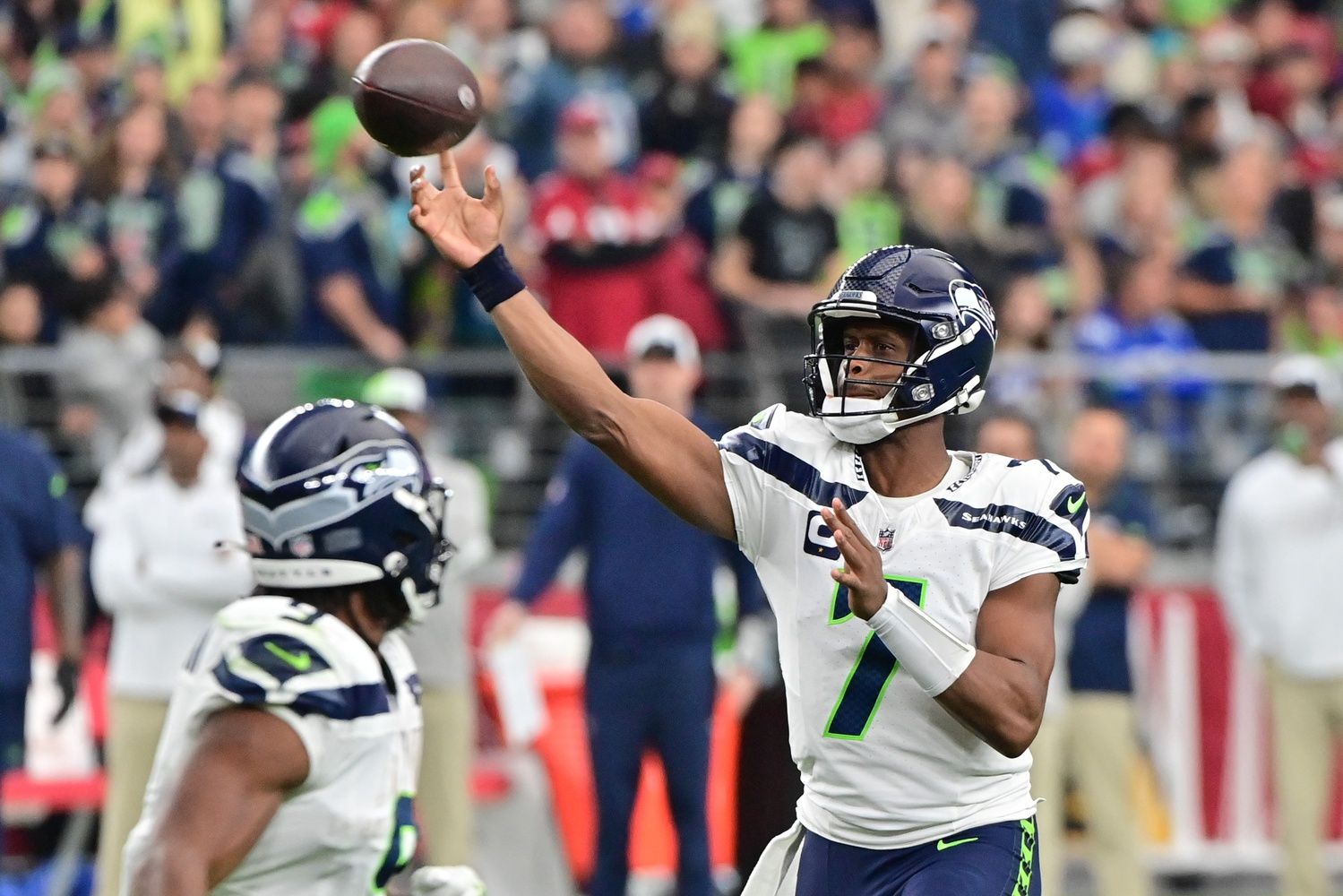 Seattle Seahawks quarterback Geno Smith (7) throws in the first half against the Arizona Cardinals at State Farm Stadium.