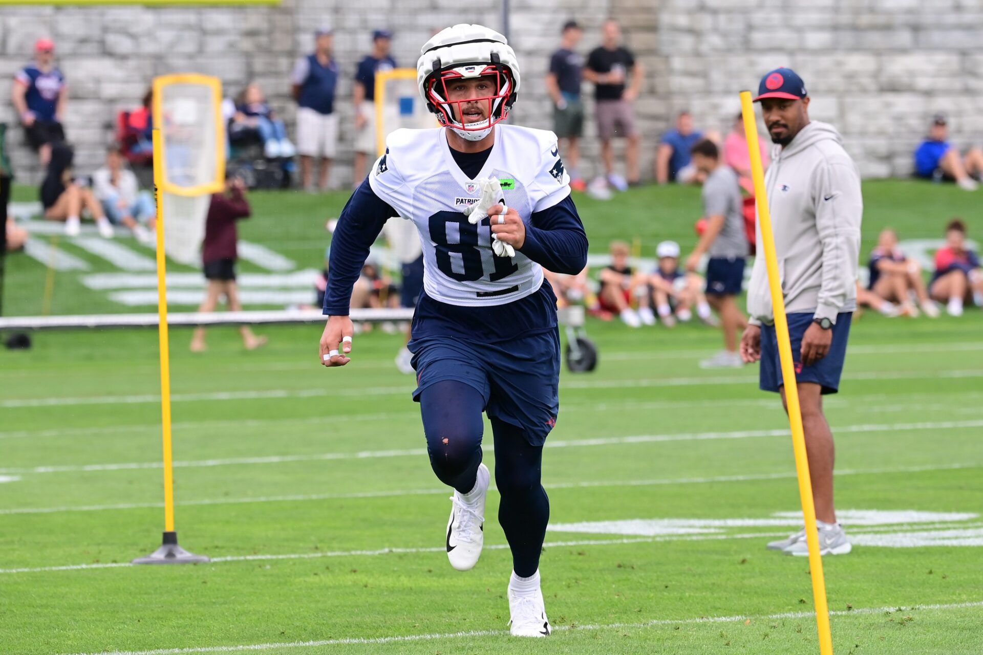 New England Patriots TE Austin Hooper (81) was a STUD in the team's joint practice with the Philadelphia Eagles on Tuesday.